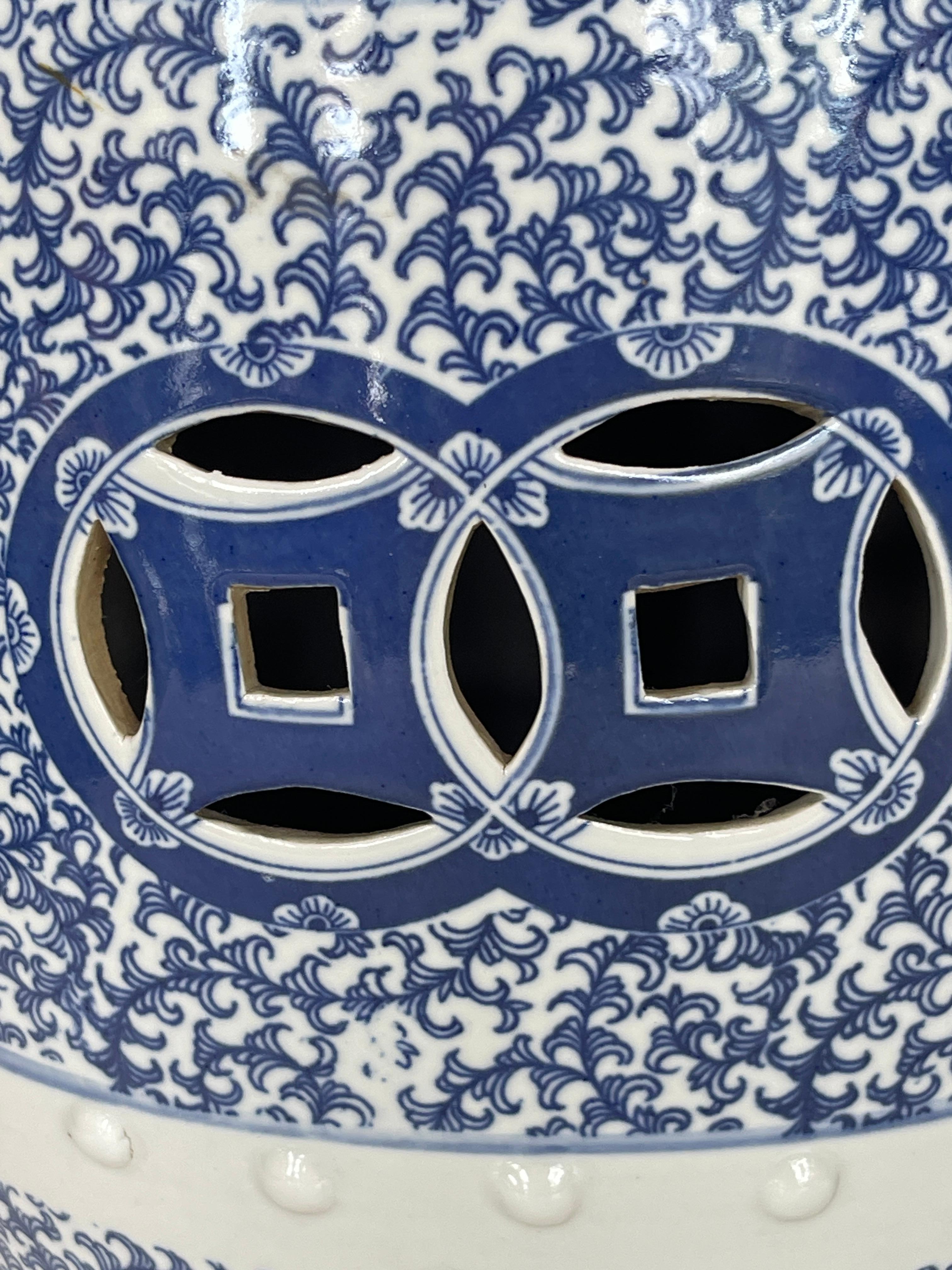 Pair Chinese Heavy Ceramic Hobnails Blue & White Garden Stools 3