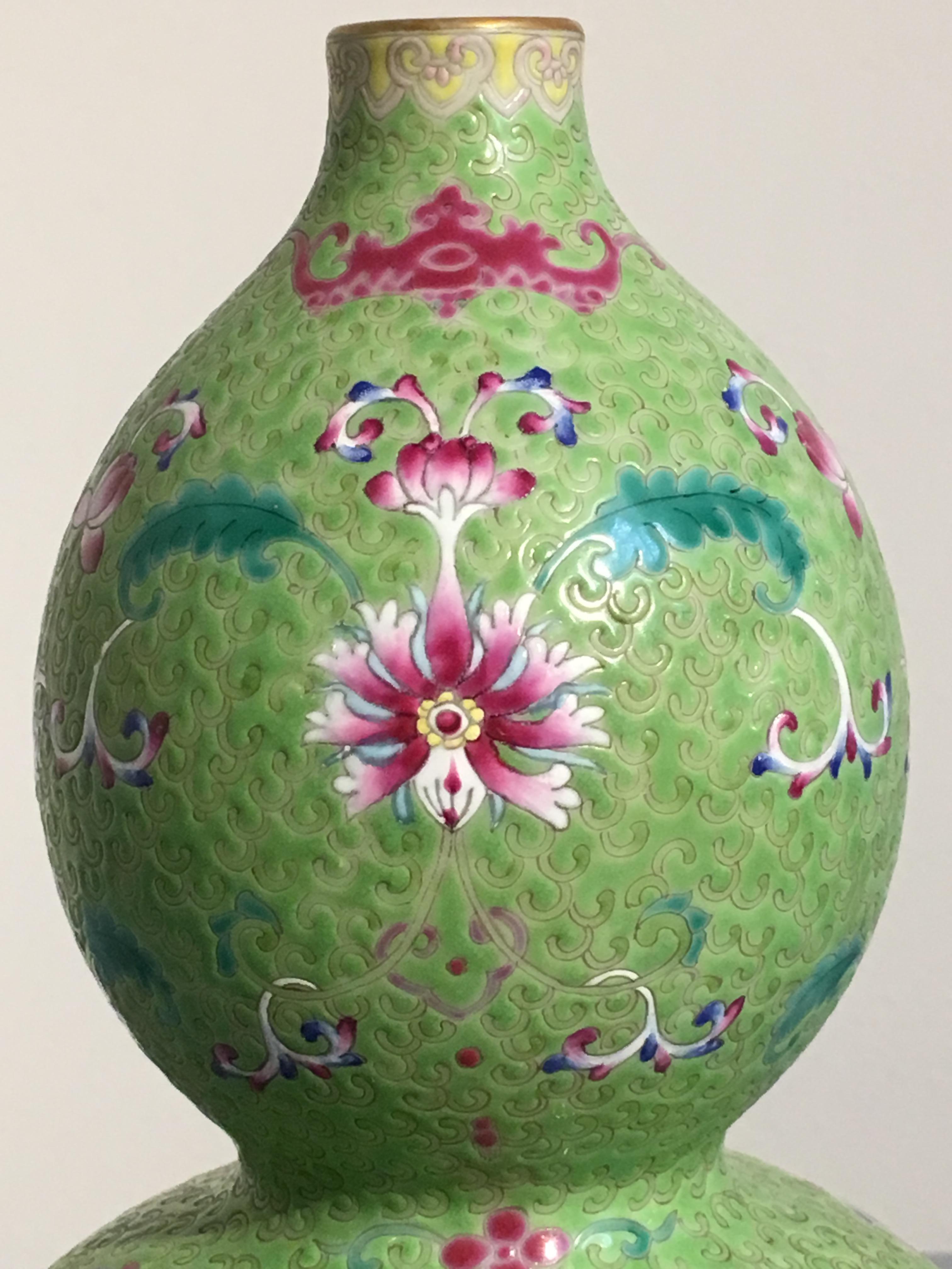 20th Century Pair of Chinese Lime Green Famille Rose Sgarffito Ground Vases, Republic Period
