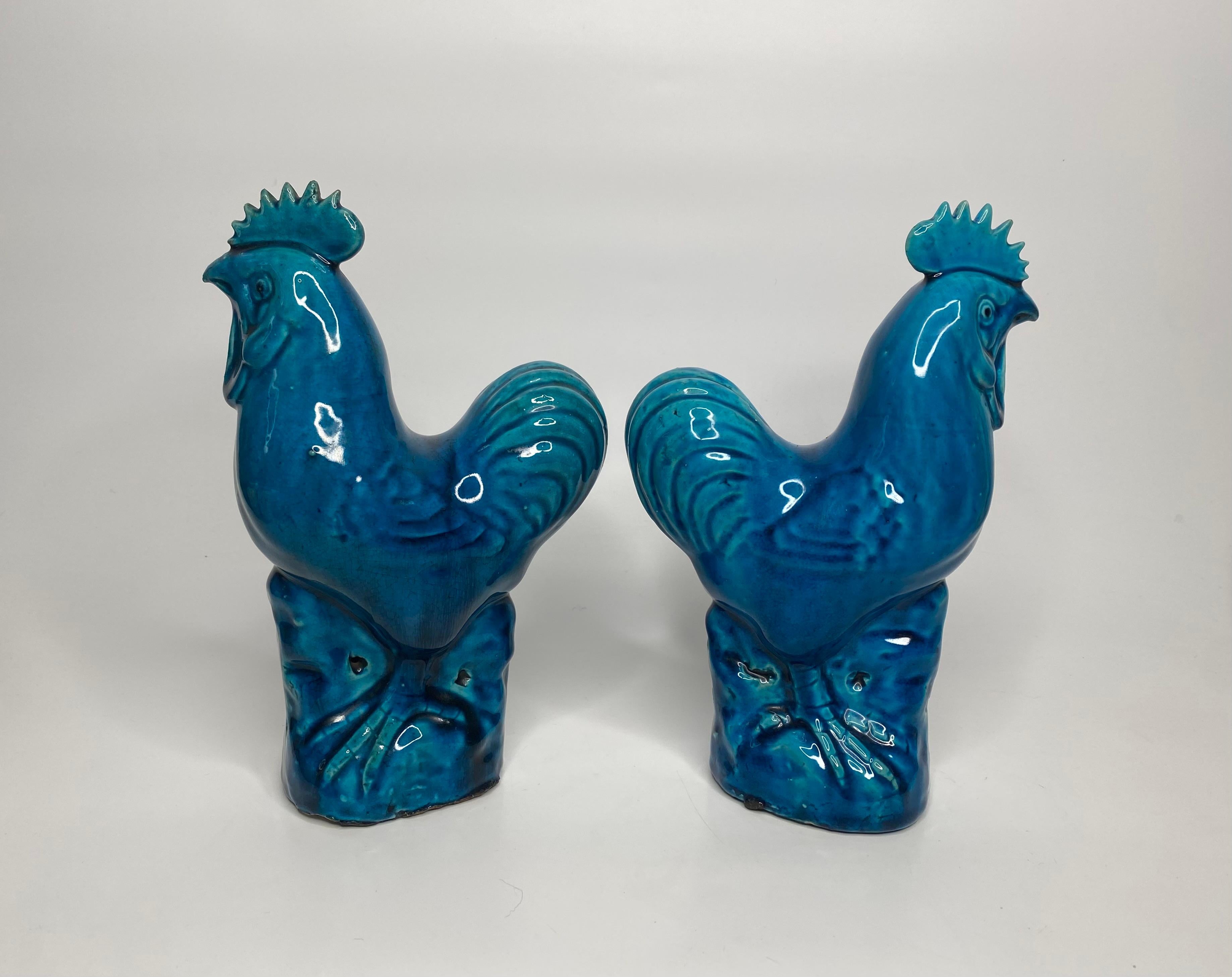 Pareja de gallos de porcelana china, c. 1880, dinastía Qing. en Bueno estado para la venta en Gargrave, North Yorkshire