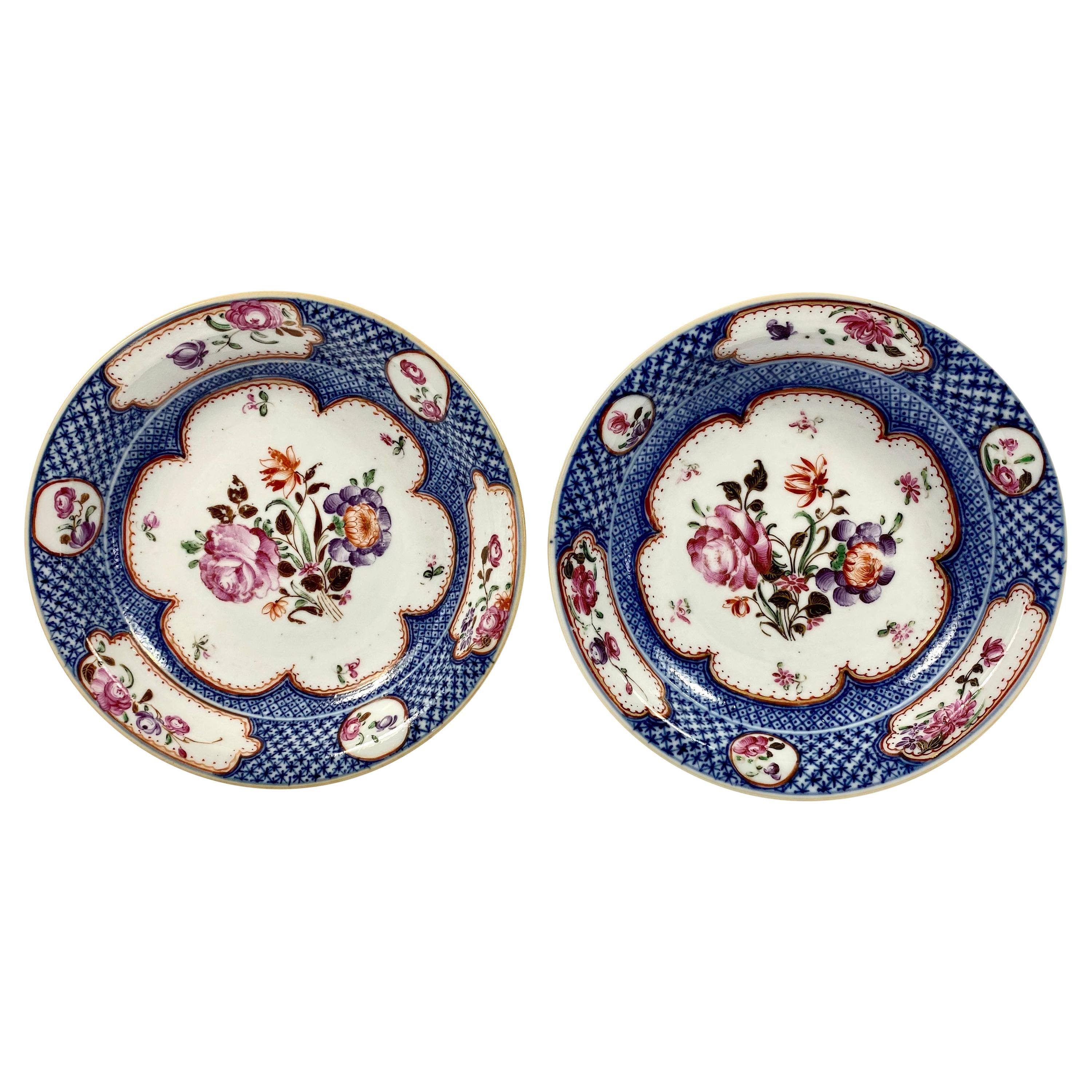 Pair of Chinese Porcelain Dishes, Compagnie des Indes circa 1760 Qianlong Period
