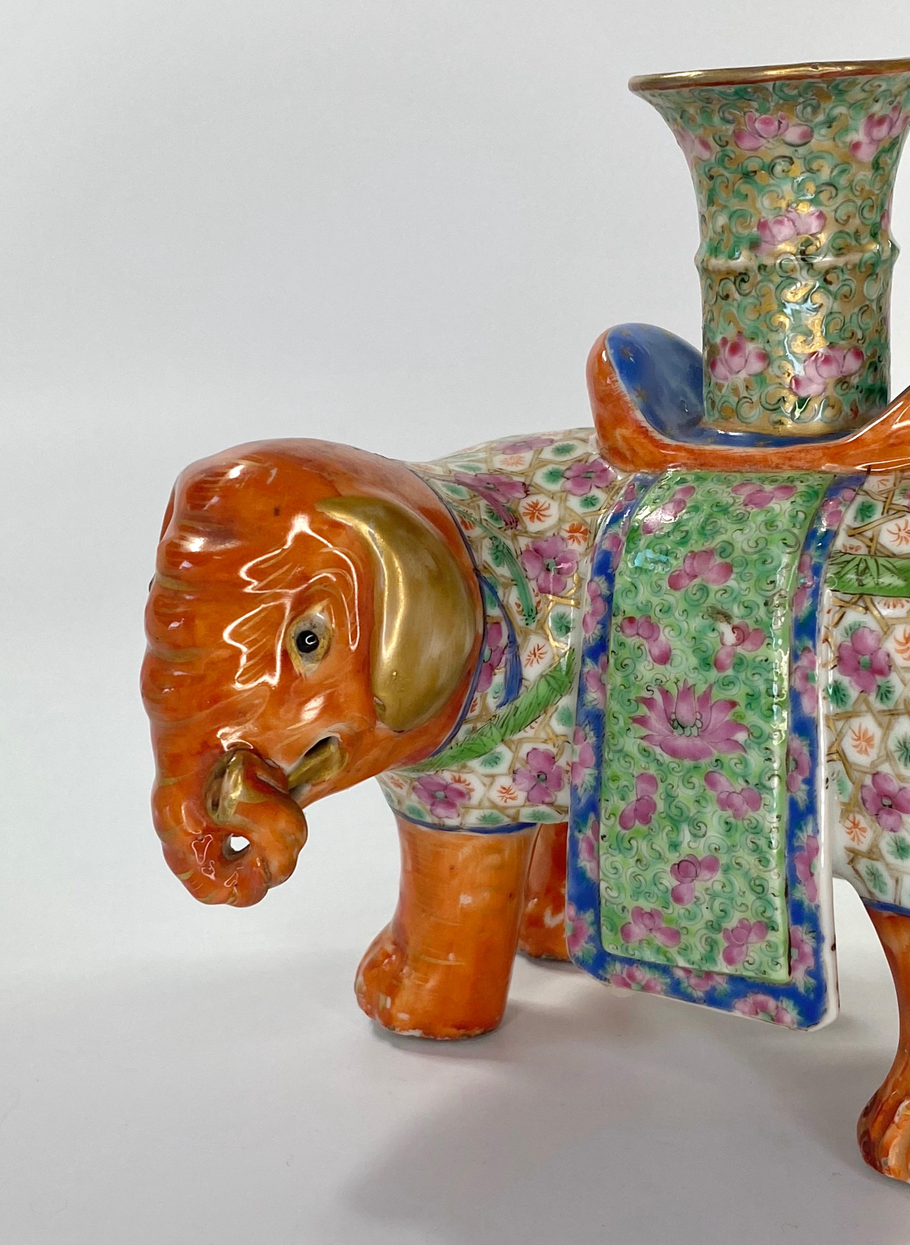 Pair of Chinese Porcelain Elephant Joss Stick Holders, circa 1850, Qing Dynasty 9