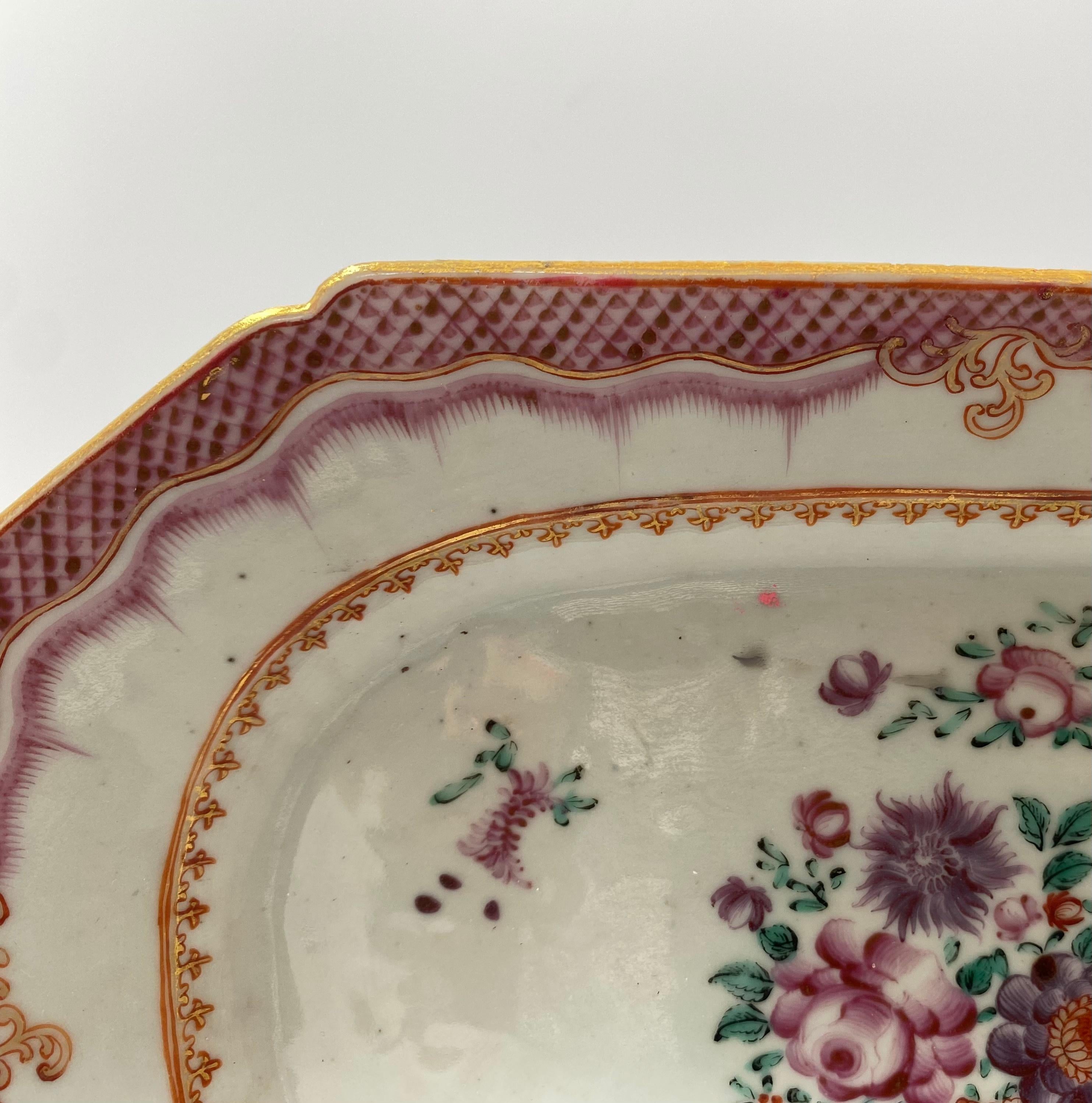 Chinese Export Pair Chinese Porcelain Famille Rose Platters, c. 1760, Qianlong Period