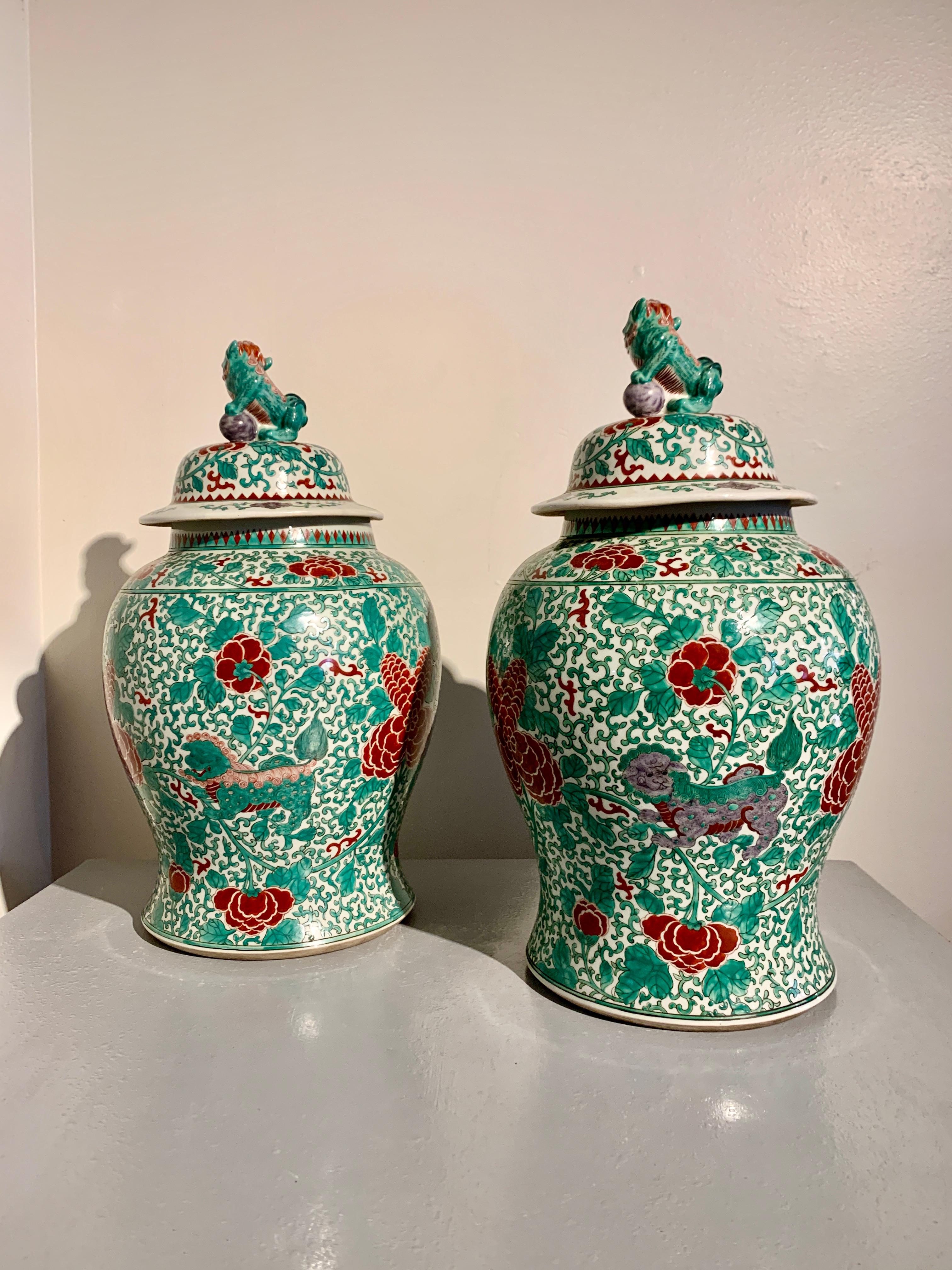 Mid-20th Century Pair Chinese Porcelain Foo Dog Covered Jars, mid 20th Century, China For Sale