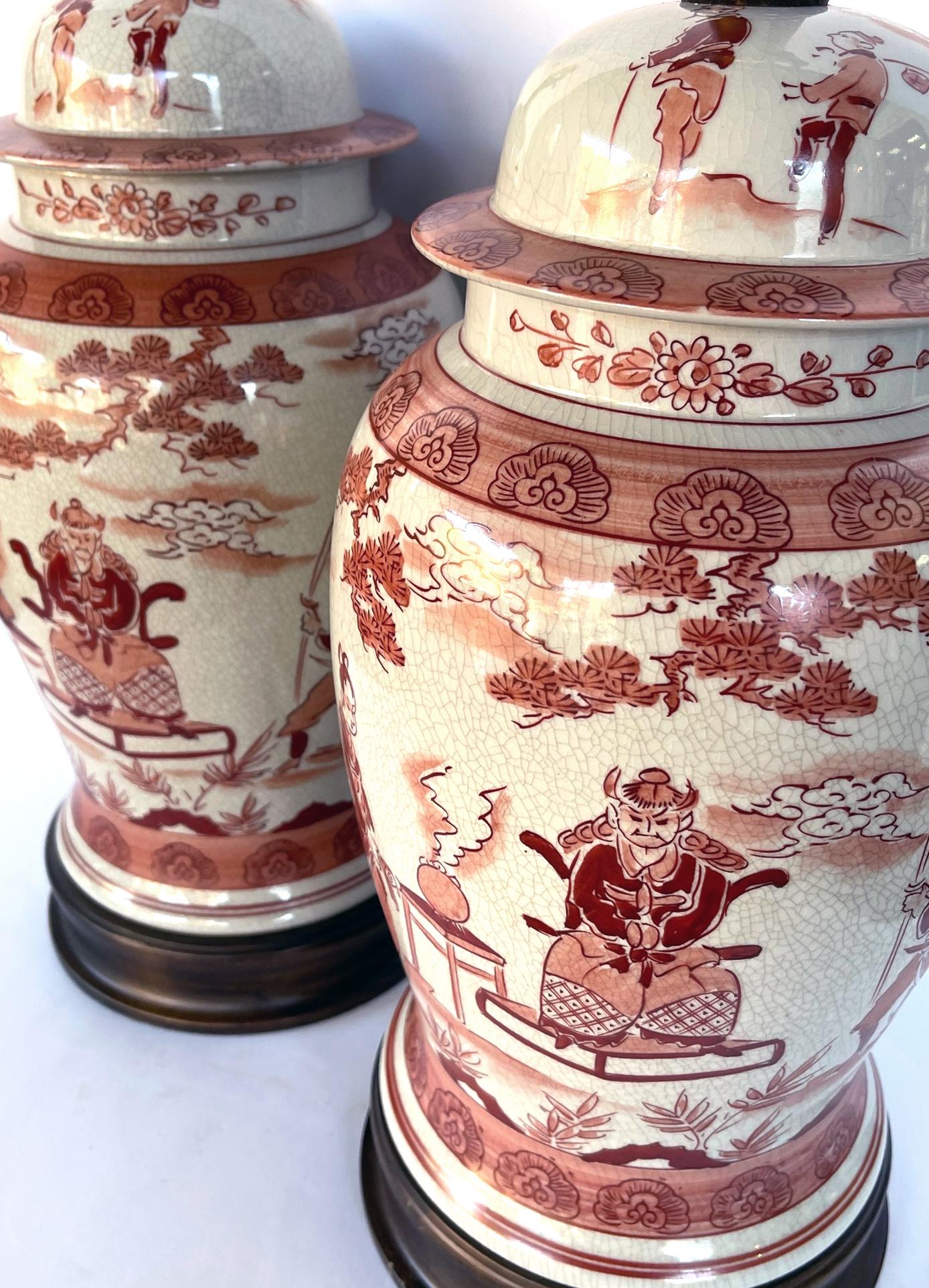 Paar chinesische Porzellan- Ingwerglas-Lampen mit eisenroter Dekoration im Angebot 1
