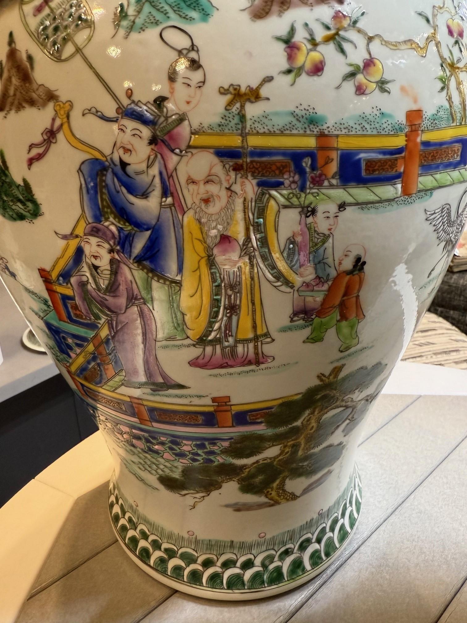 Pair Chinese Porcelain Lidded Ginger Urns - Qianlong Vases, Jars, Qing Pottery For Sale 9