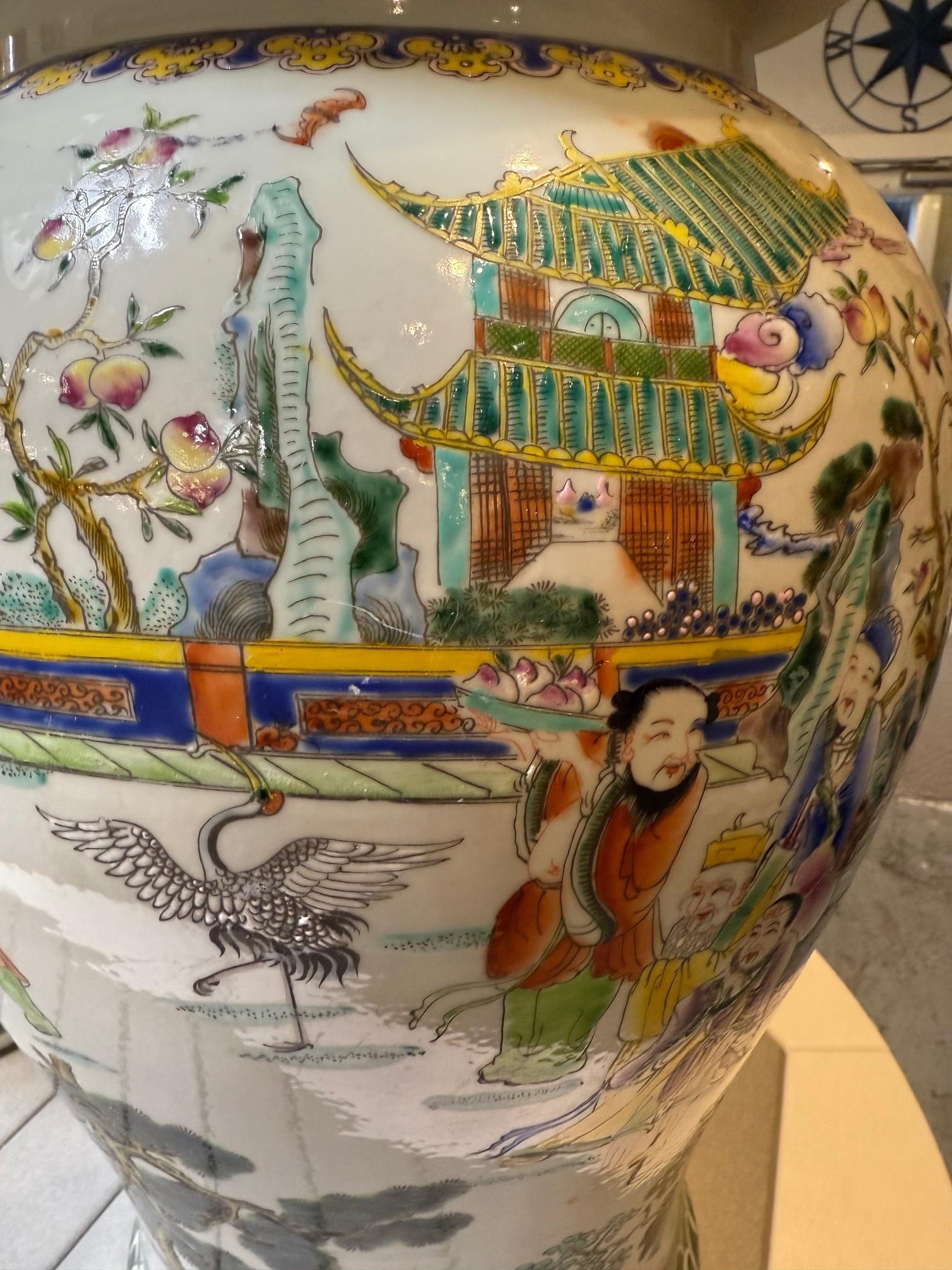Pair Chinese Porcelain Lidded Ginger Urns - Qianlong Vases, Jars, Qing Pottery For Sale 11