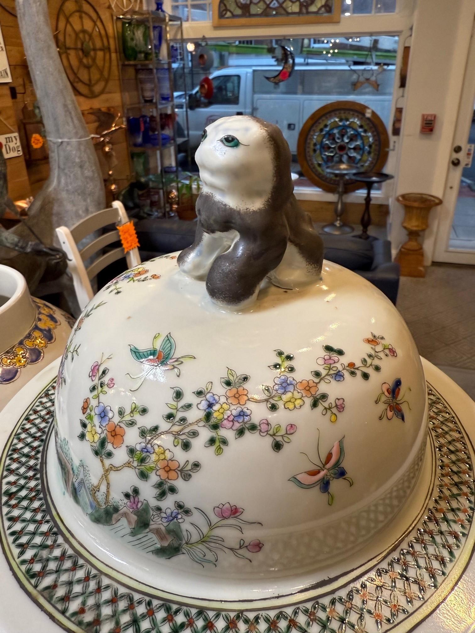 Pair Chinese Porcelain Lidded Ginger Urns - Qianlong Vases, Jars, Qing Pottery For Sale 12