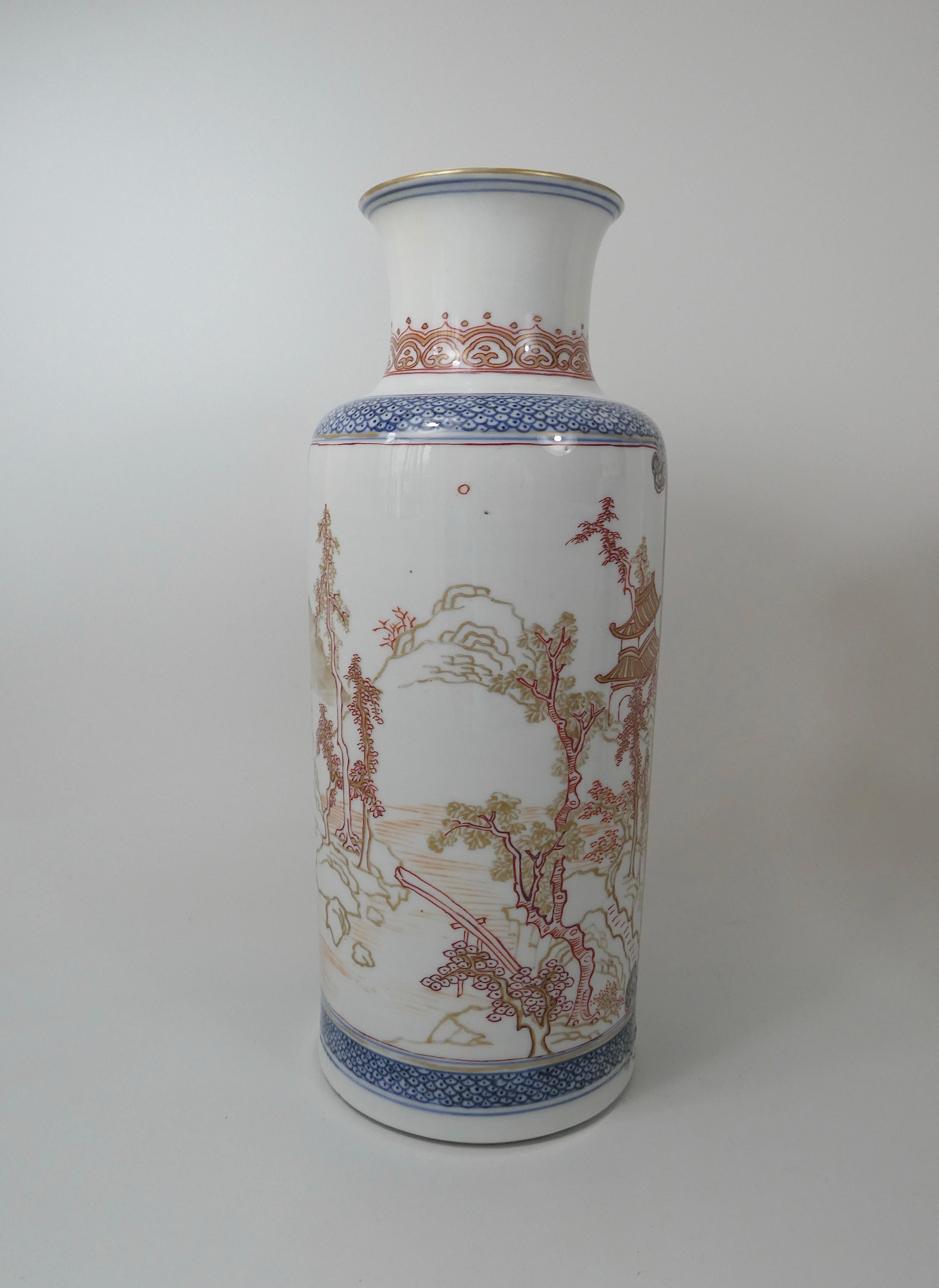 Pair of Chinese Porcelain ‘Rouge de Fer’ Decorated Vases, c. 1700. Kangxi. 2