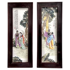 Paar Porzellantafeln der chinesischen Republik, Scholars in Landscape, beschriftet