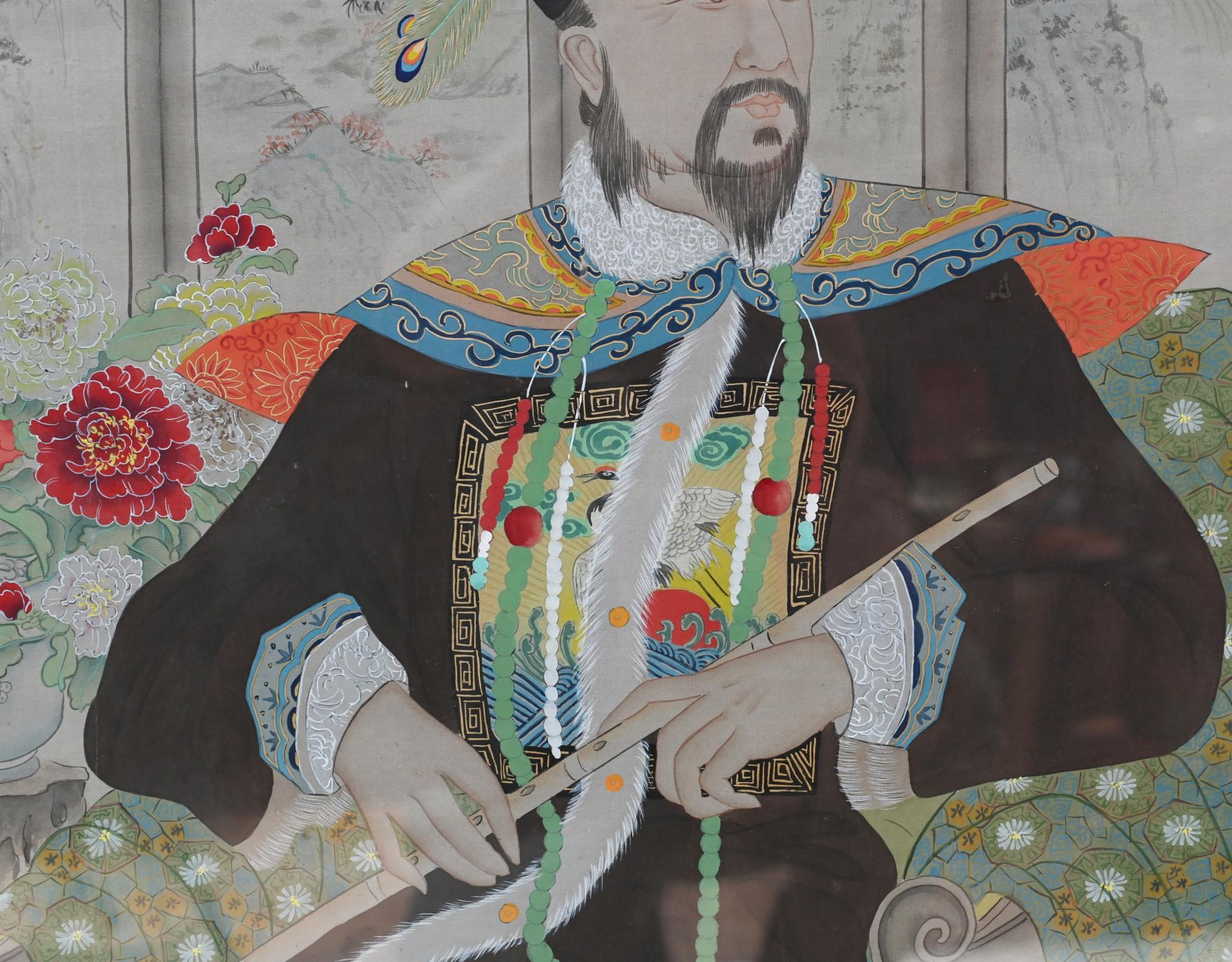 Pair Chinese Silk Woven Hardwood Screens Antique 1840 Qianlong Emperor For Sale 8
