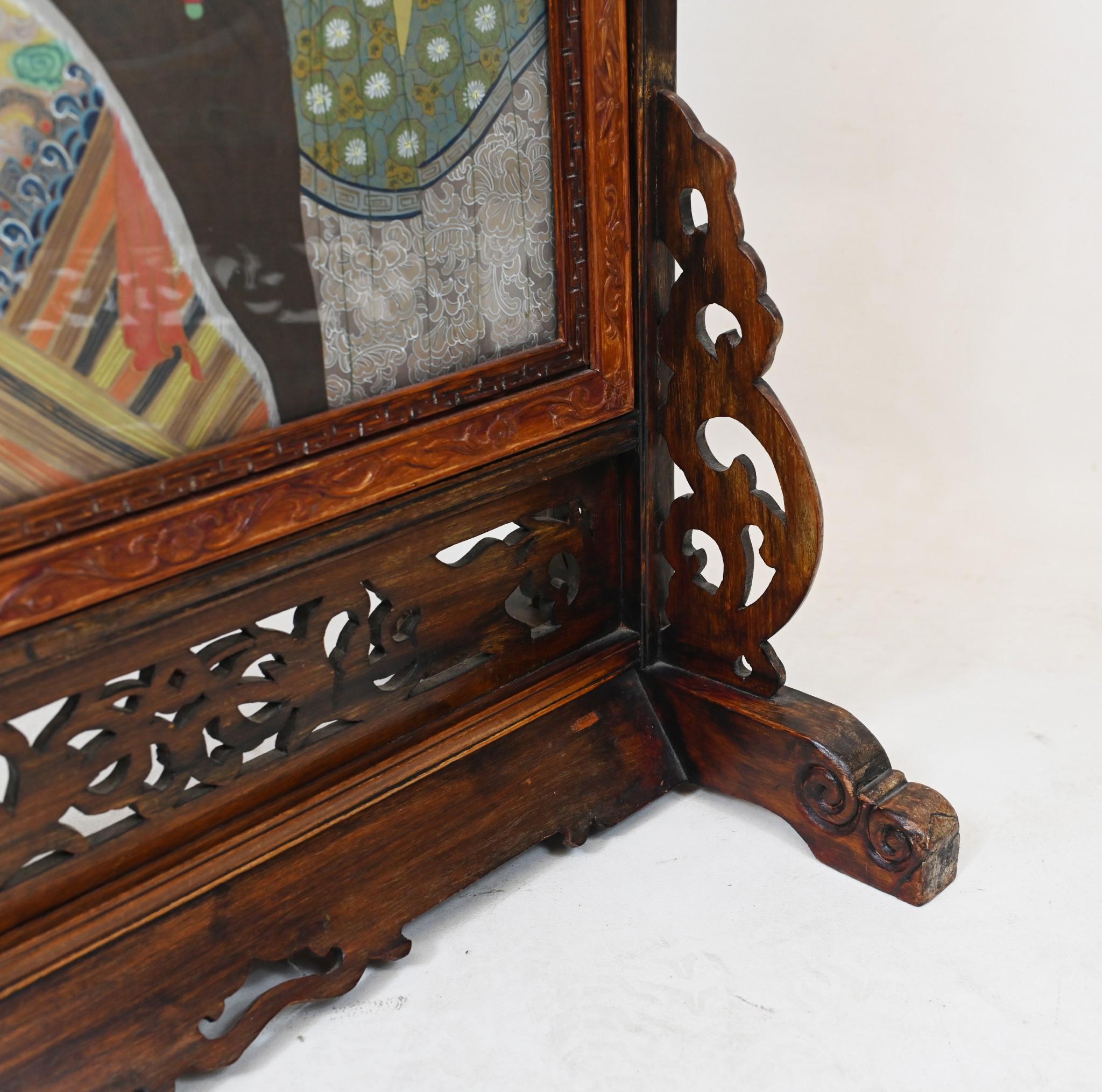 Pair Chinese Silk Woven Hardwood Screens Antique 1840 Qianlong Emperor For Sale 4