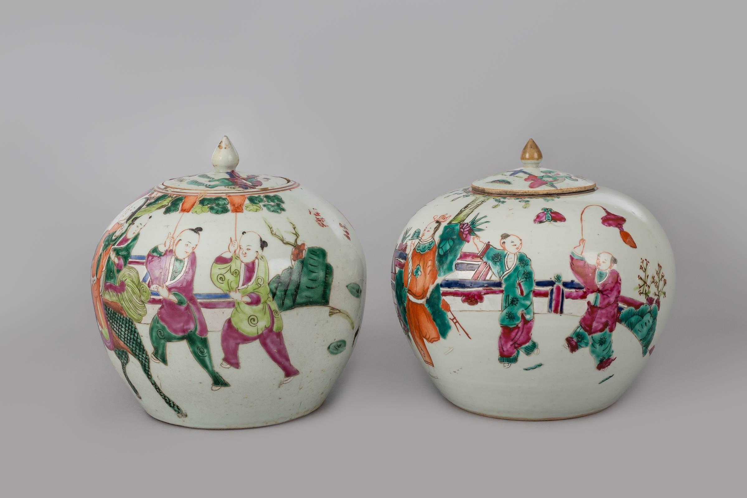 Chinese Export Pair of Chinese Squat Vases with Lids