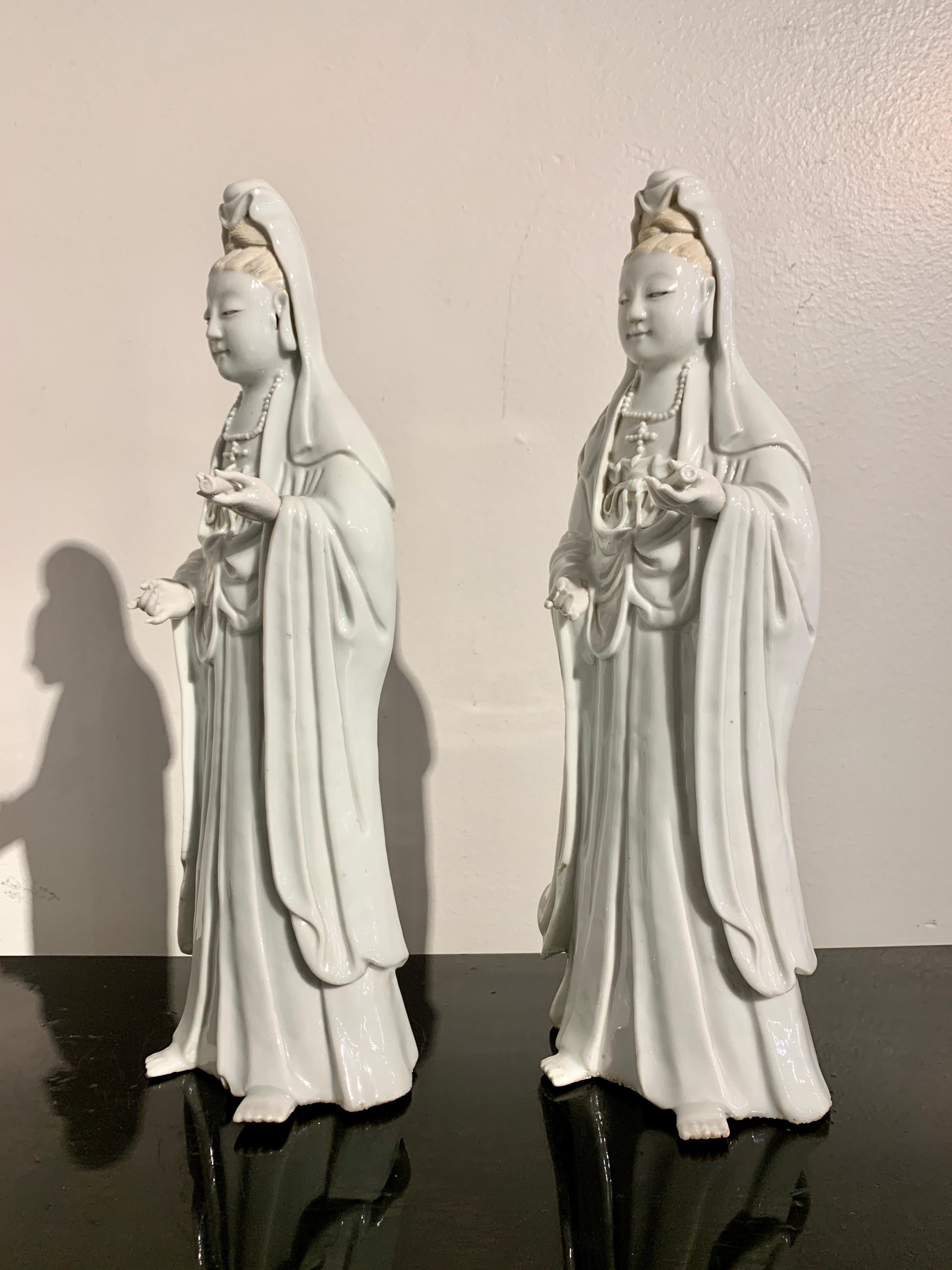 Pair Chinese White Glazed Guanyin, Qing Dynasty, 18th Century, China For Sale 3