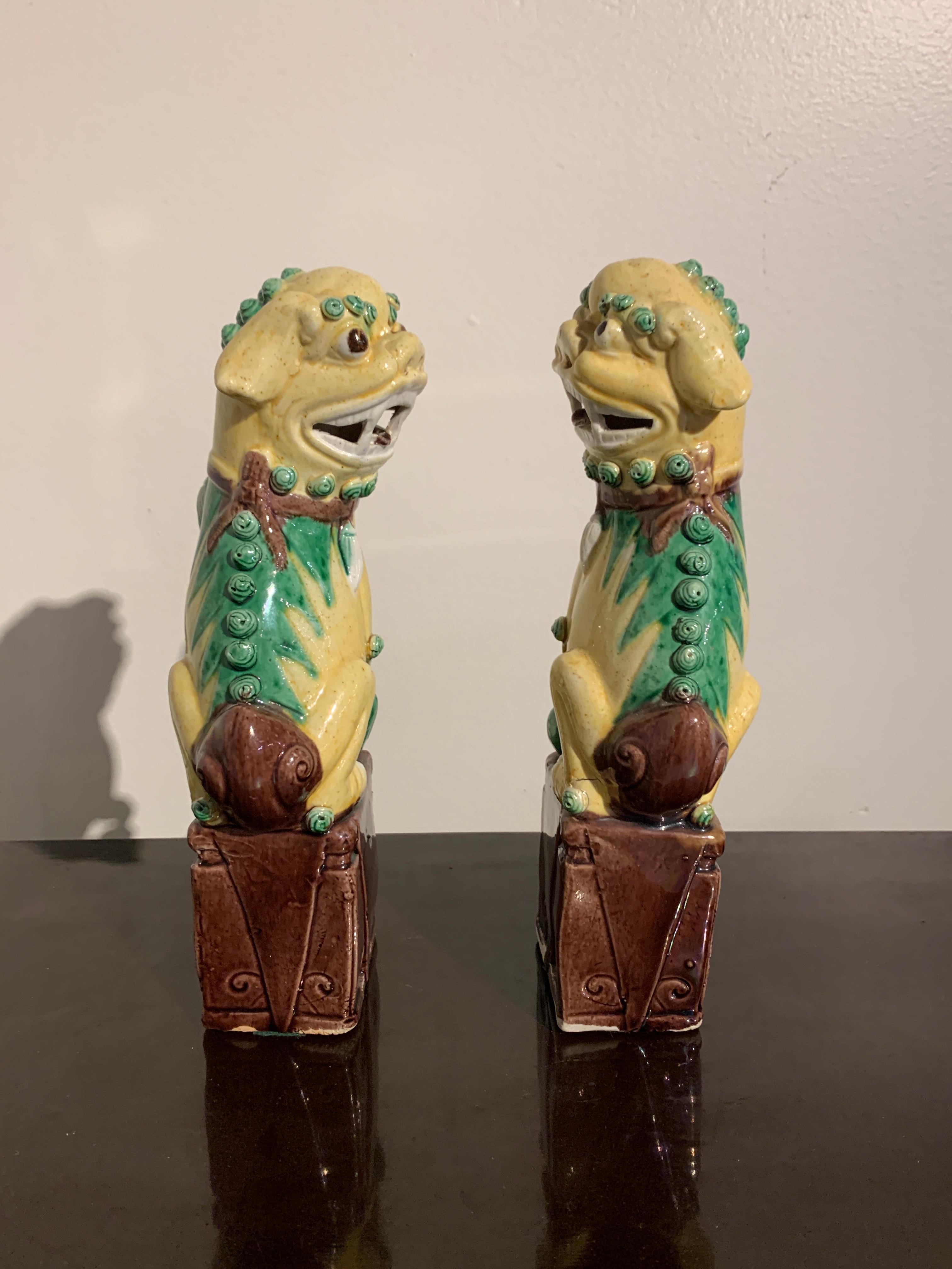 Pair of Chinese Yellow Glazed Foo Dogs, Republic Period, Early 20th Century In Good Condition In Austin, TX