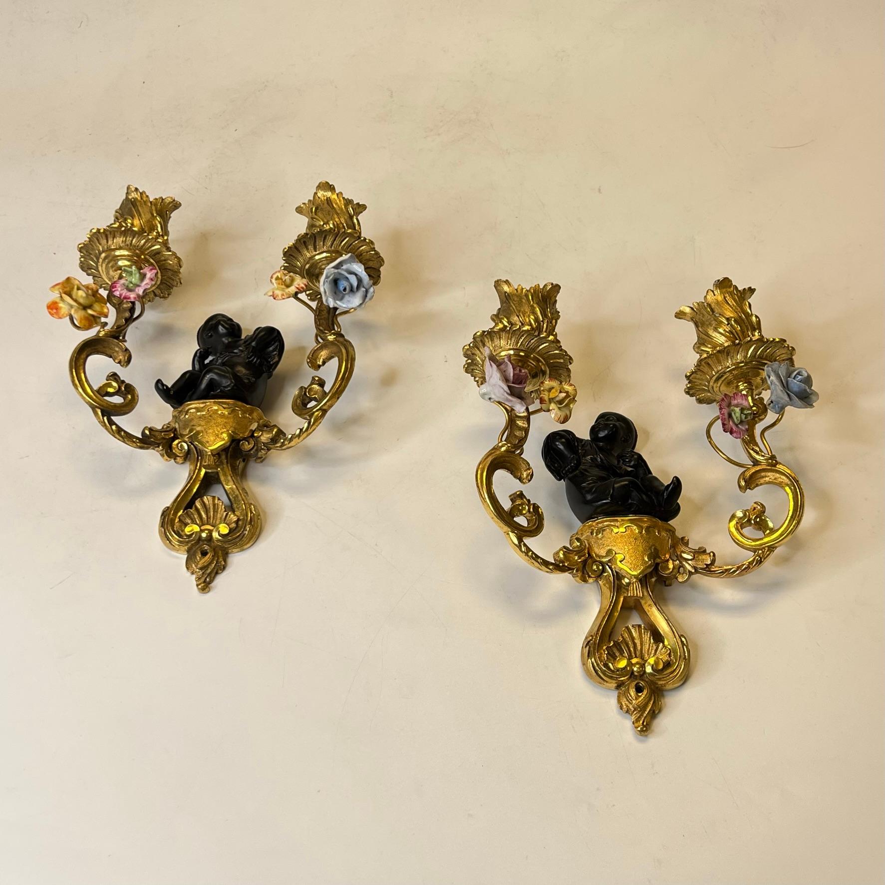 Pair Chinoiserie Gilt Bronze and Porcelain Sconces In Good Condition In New York, NY