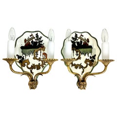 Pareja de candelabros con respaldo de espejo Chinoiserie de E. F. A. Caldwell