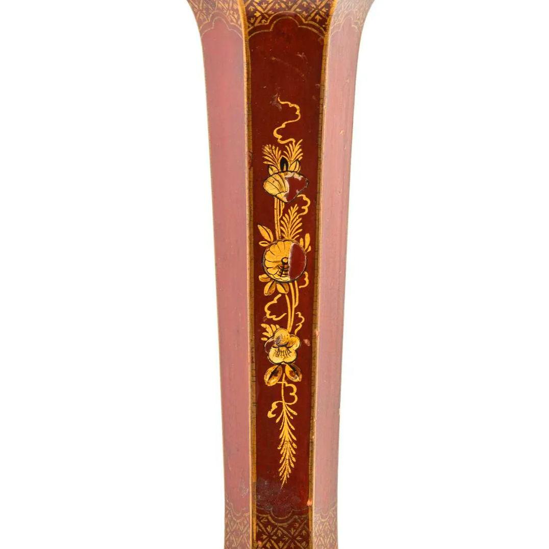 Bois Paire de lampes de bureau chinoiseries en laque japonaise rouge en vente