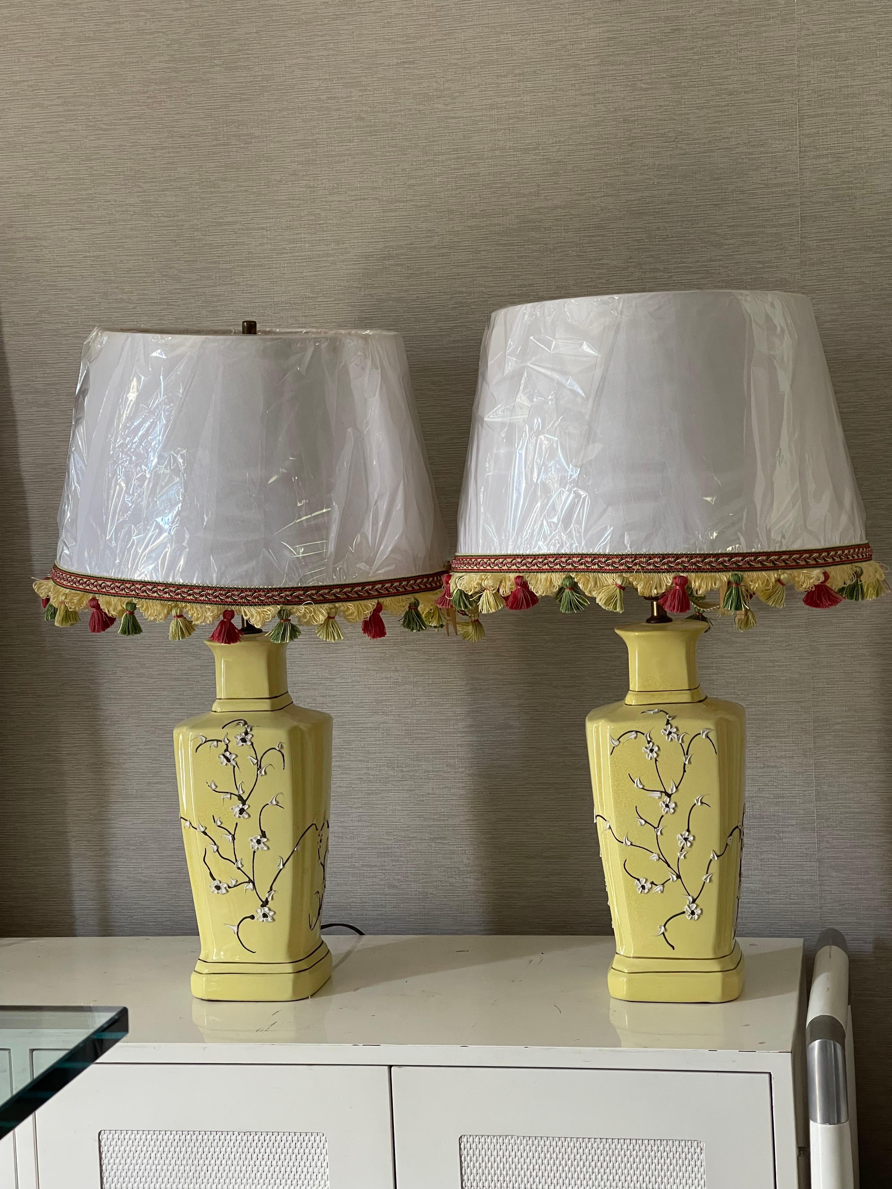Pair Chinoiserie Yellow ceramic Lamps with Ftinged Shades In Good Condition For Sale In Boca Raton, FL
