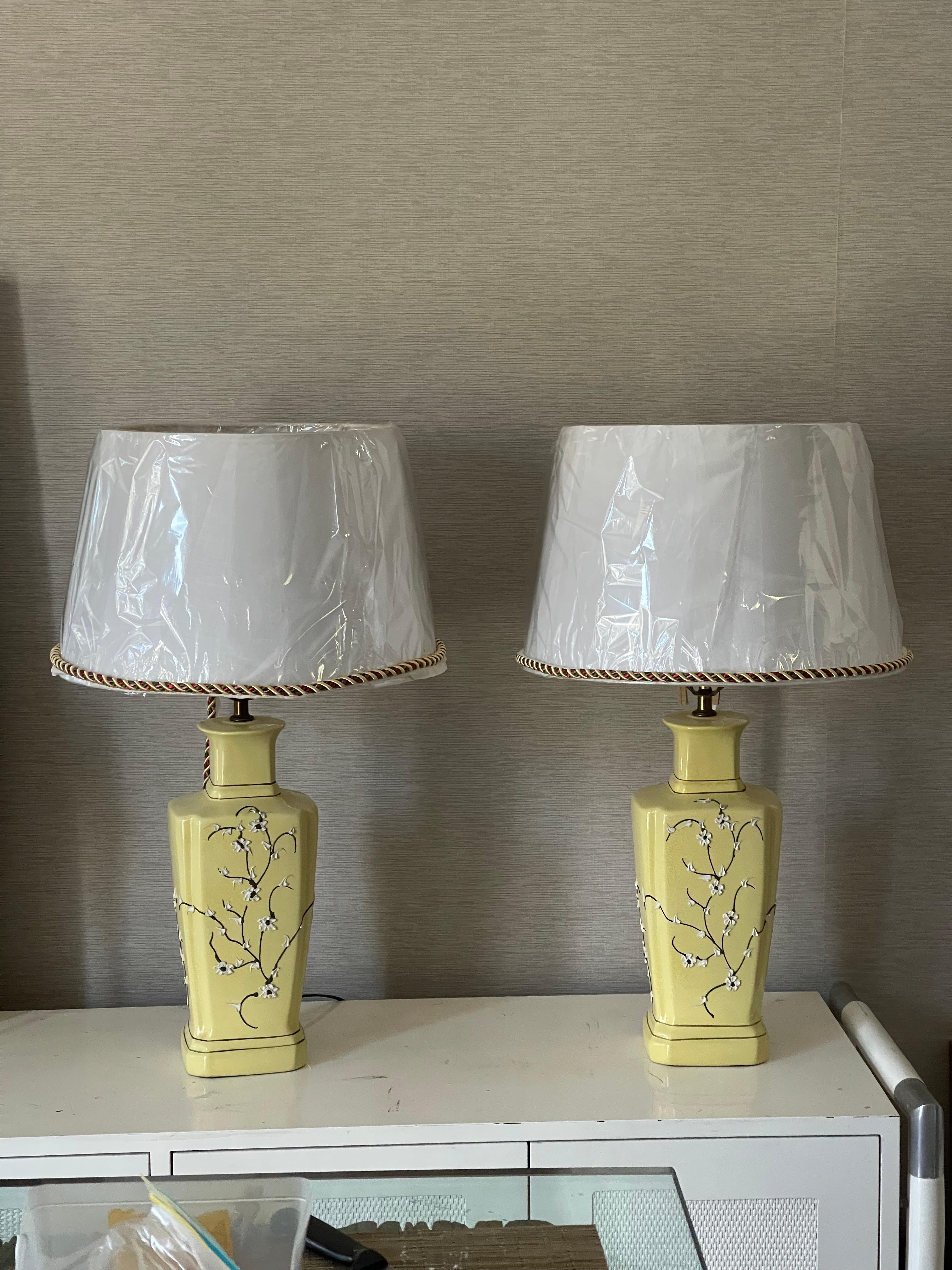 Pair Chinoiserie Yellow ceramic Lamps with Ftinged Shades For Sale 2