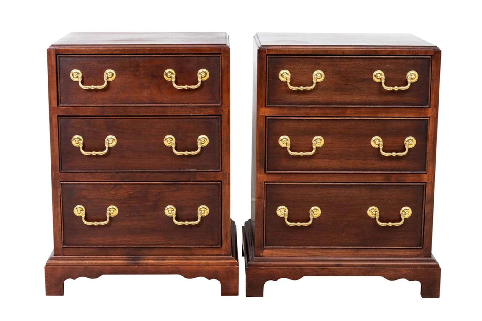 Pair Chippendale Style End Tables For Sale 1