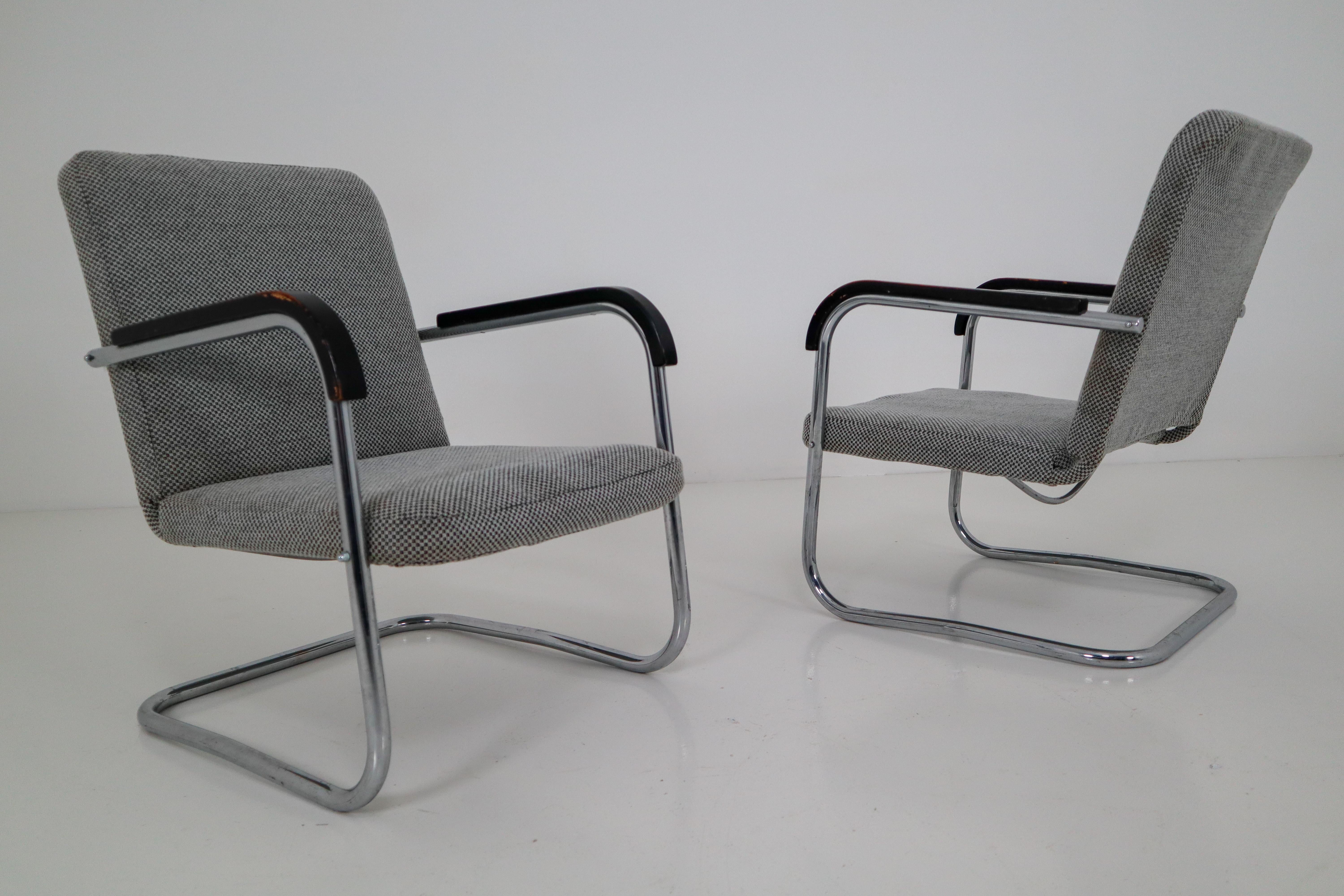 Fabric Pair of Chrome Steel Armchairs by Thonet circa 1930s Midcentury Bauhaus Period