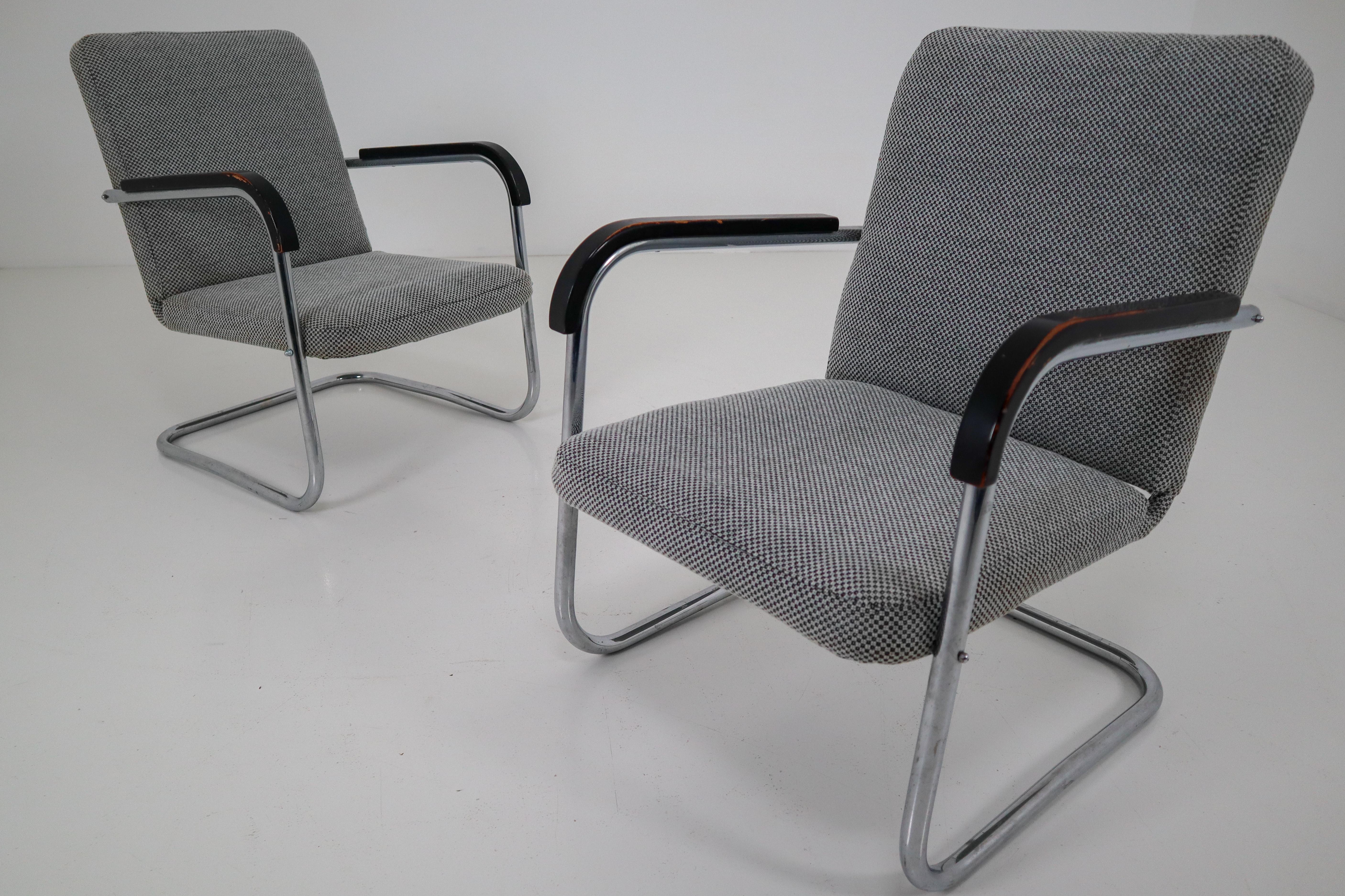 Pair of Chrome Steel Armchairs by Thonet circa 1930s Midcentury Bauhaus Period 3