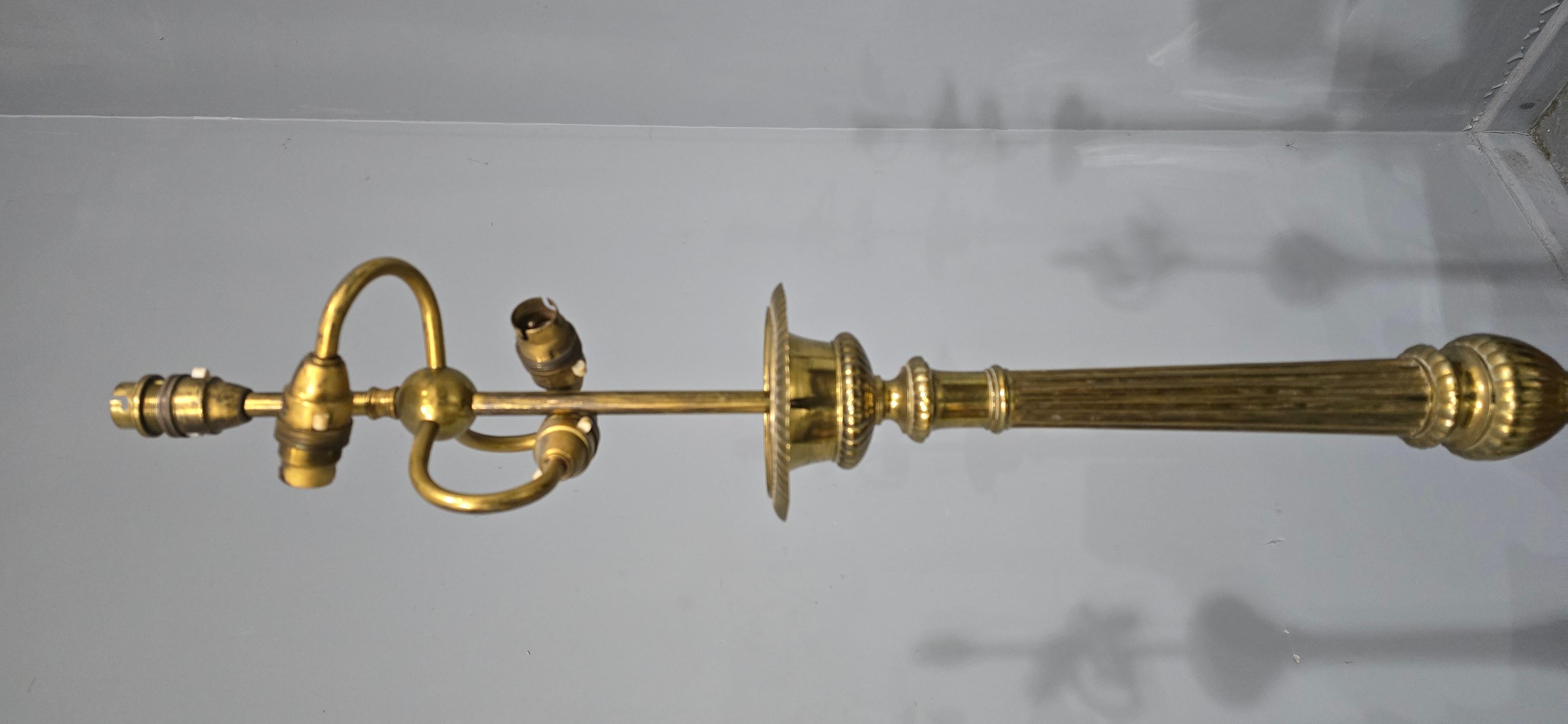 Pair Church Candlestick Table Lamps Provincial francés en venta