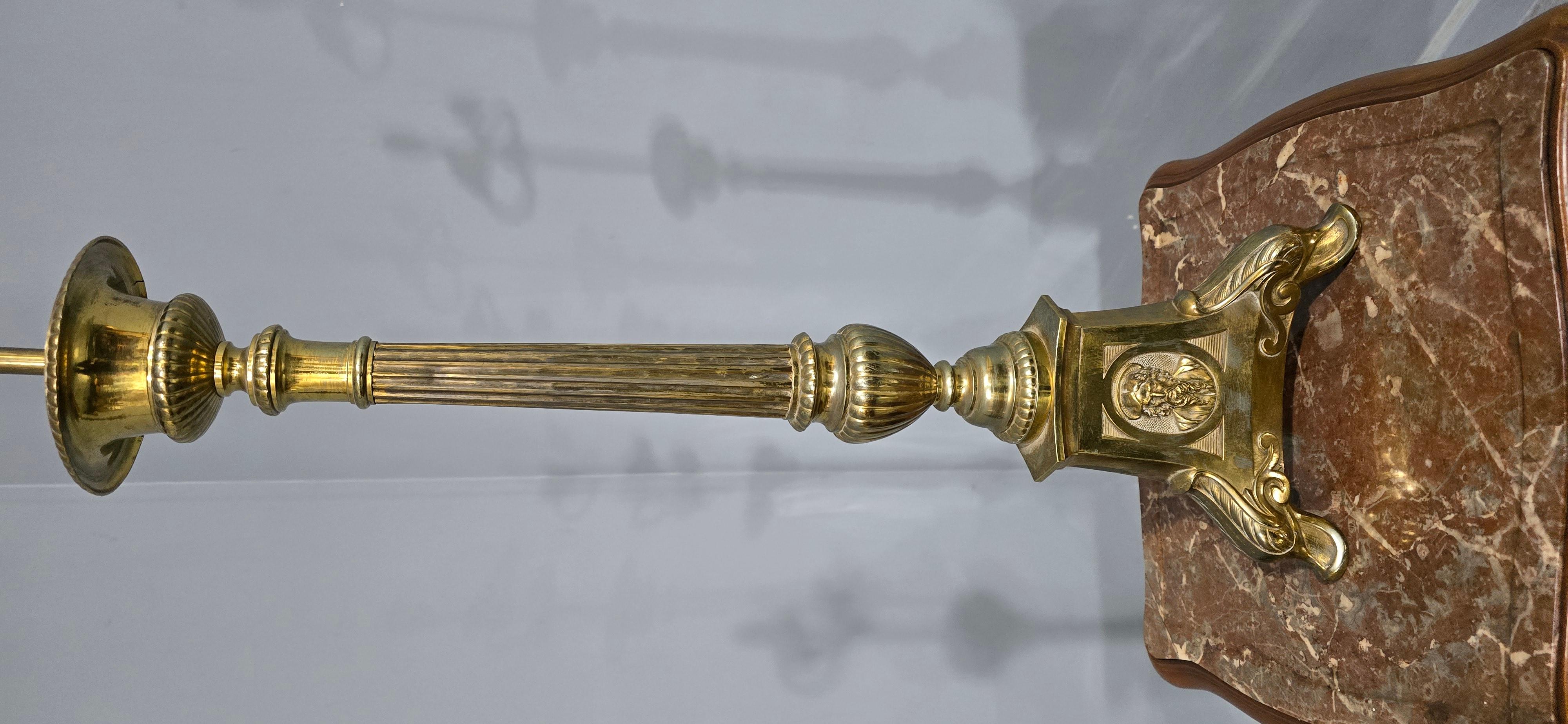 Pair Church Candlestick Table Lamps en Bueno estado para la venta en Swadlincote, GB