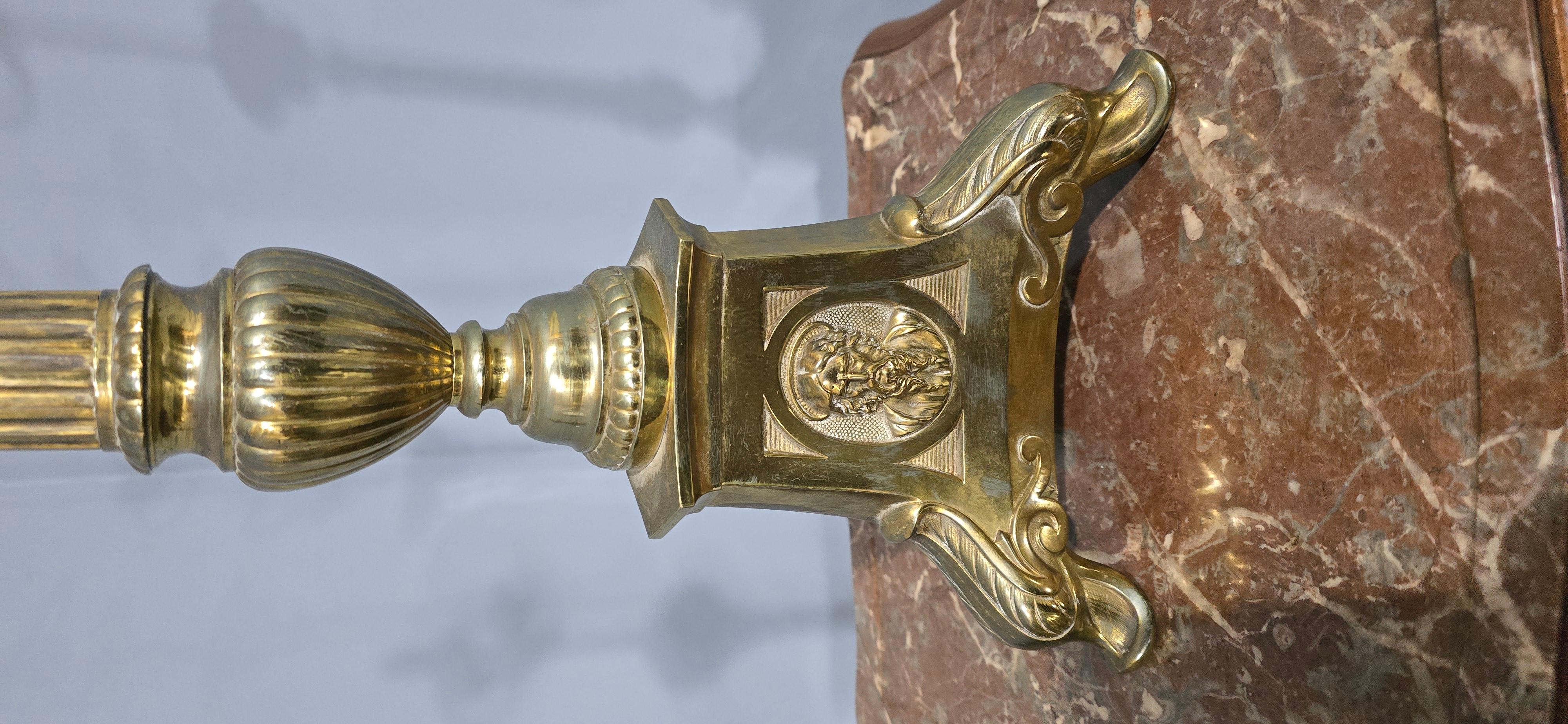 Pair Church Candlestick Table Lamps siglo XX en venta