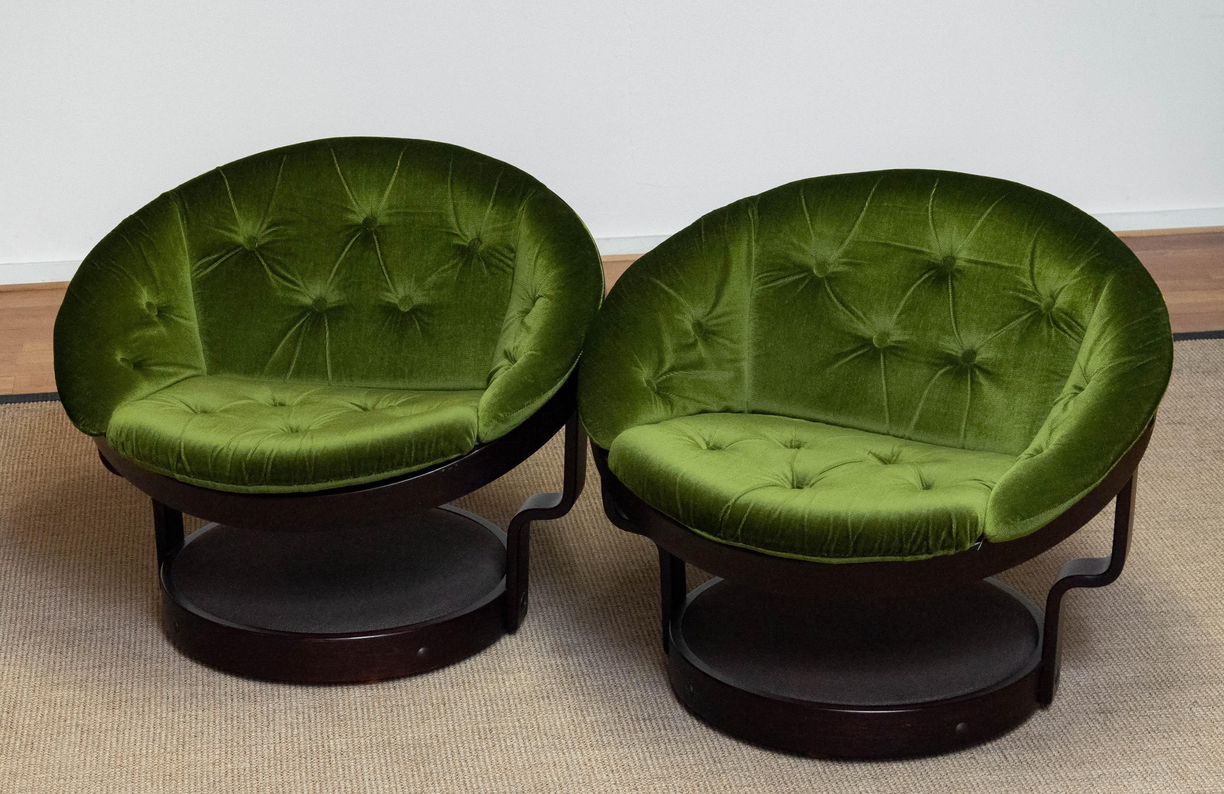 Pair Circular Swivel Lounge Chairs Model 'Convair' Green Velvet by Oddmund Vad For Sale 5