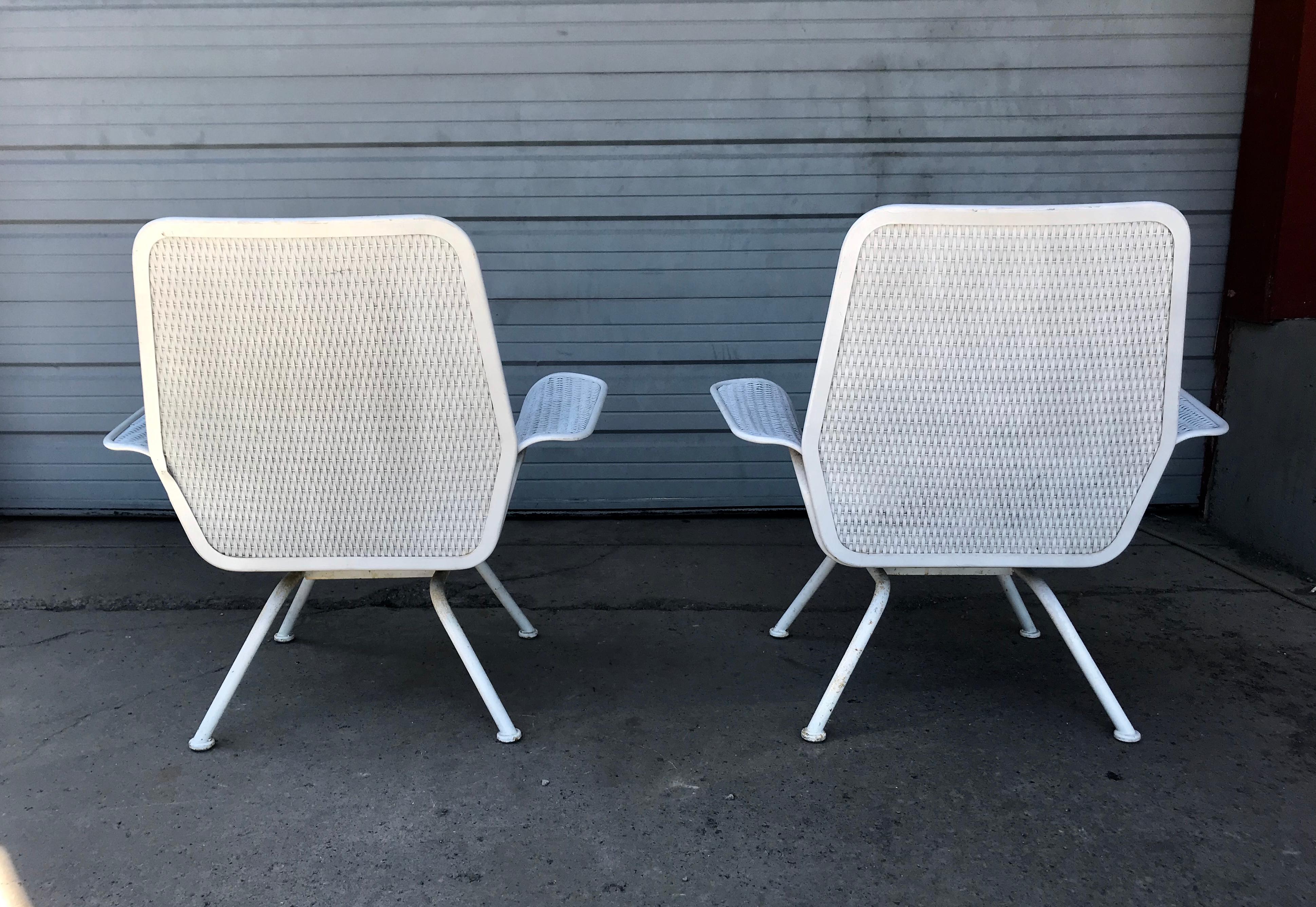 Pair of Mid-Century Modern Wicker and Metal Outdoor Lounge Chairs, Woodard 3