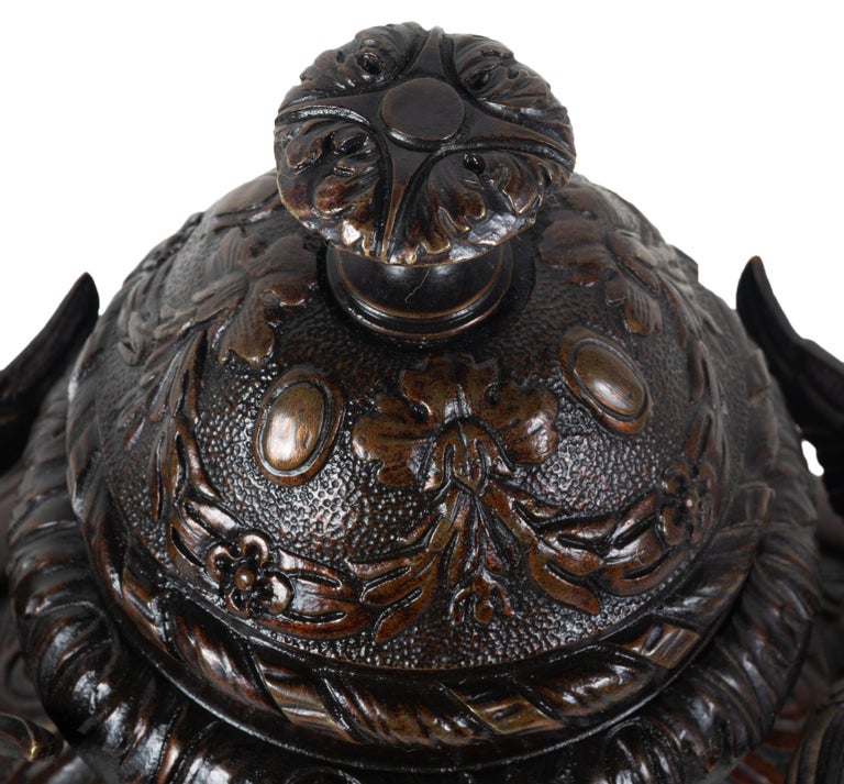 Pair of Classical 19th Century Bronze Urns For Sale at 1stDibs