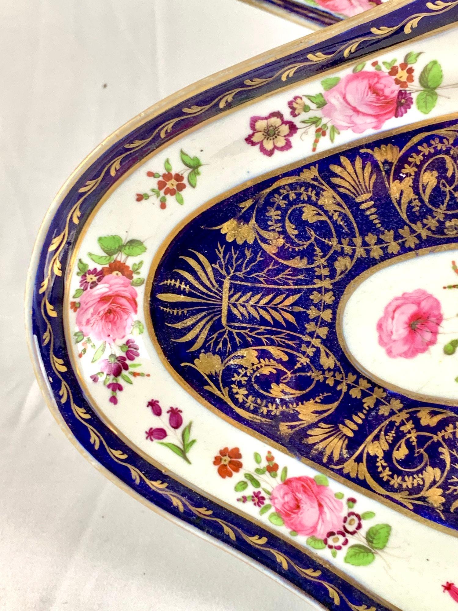 Pair Coalport Cobalt Blue Gilded Dishes Hand Painted with Roses England C-1820 For Sale 5