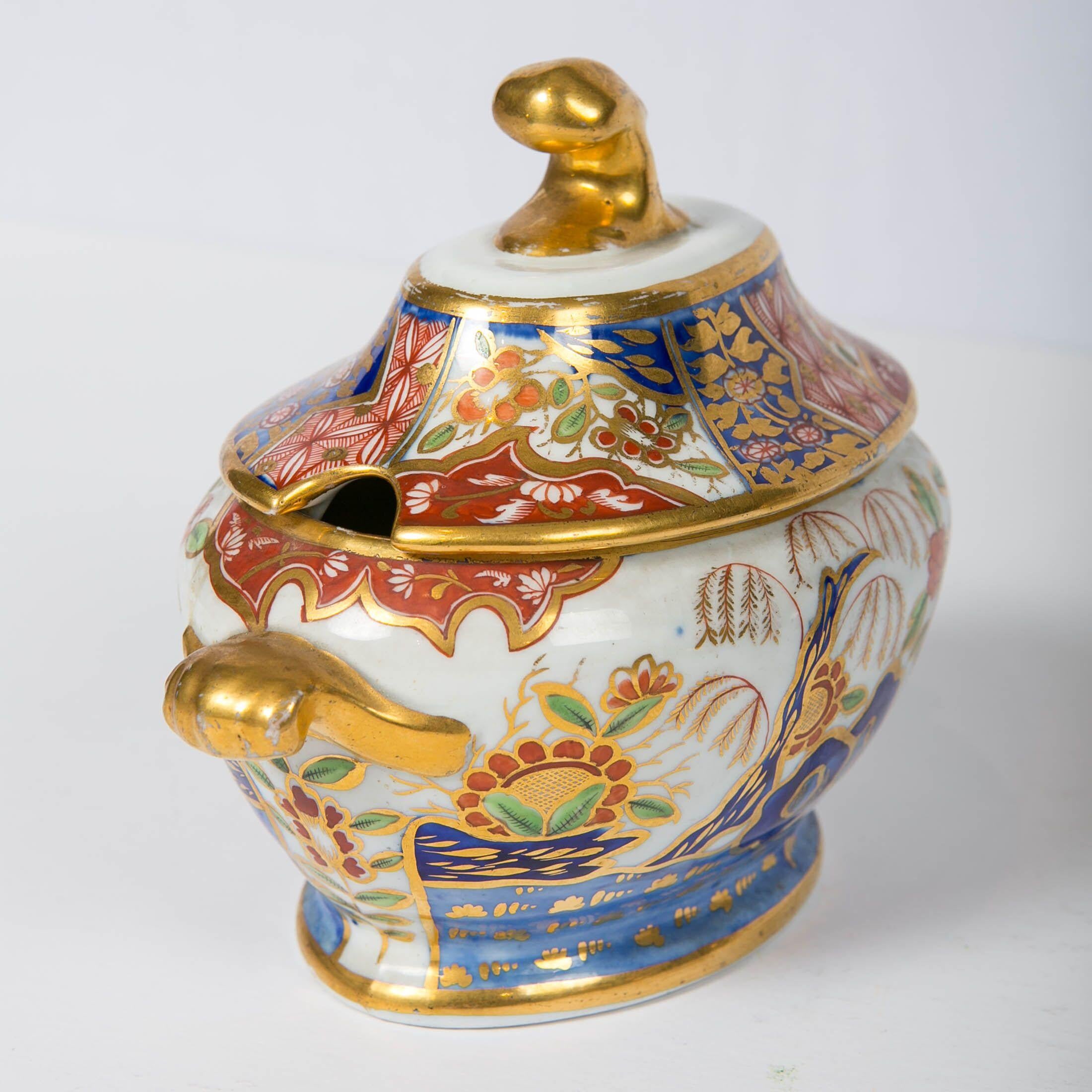 English Pair of Coalport Rock and Tree Pattern Sauce Tureens, England, circa 1820