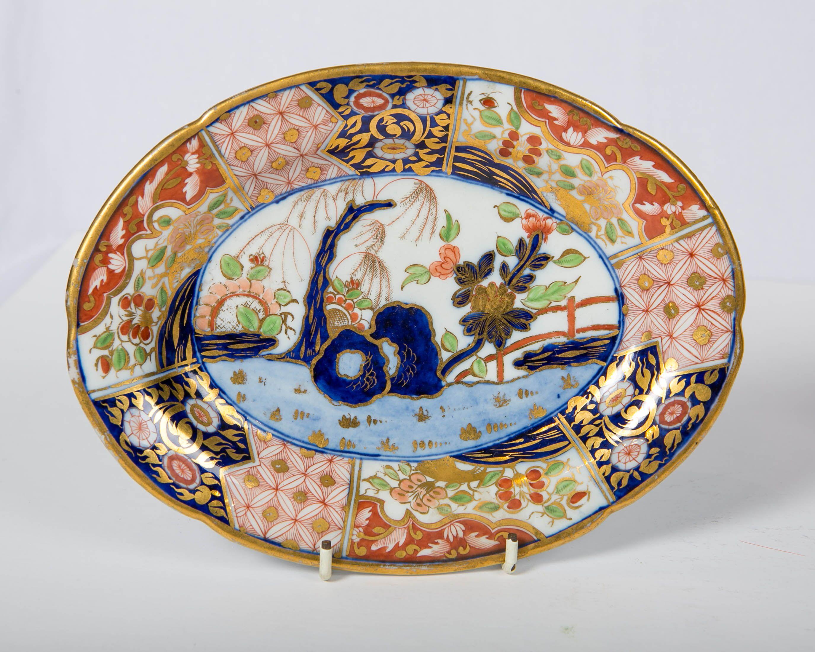 Hand-Painted Pair of Coalport Rock and Tree Pattern Sauce Tureens, England, circa 1820