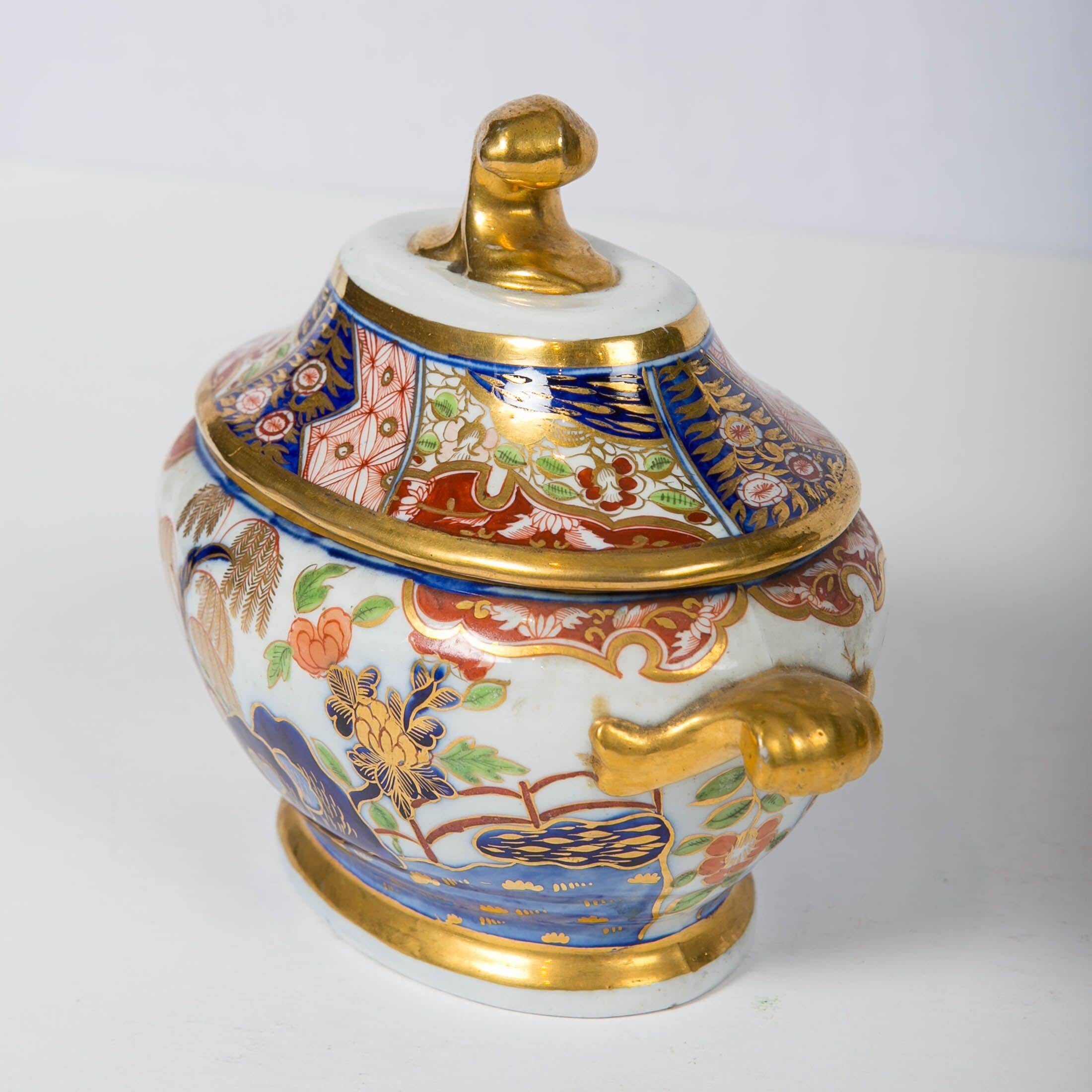 Porcelain Pair of Coalport Rock and Tree Pattern Sauce Tureens, England, circa 1820