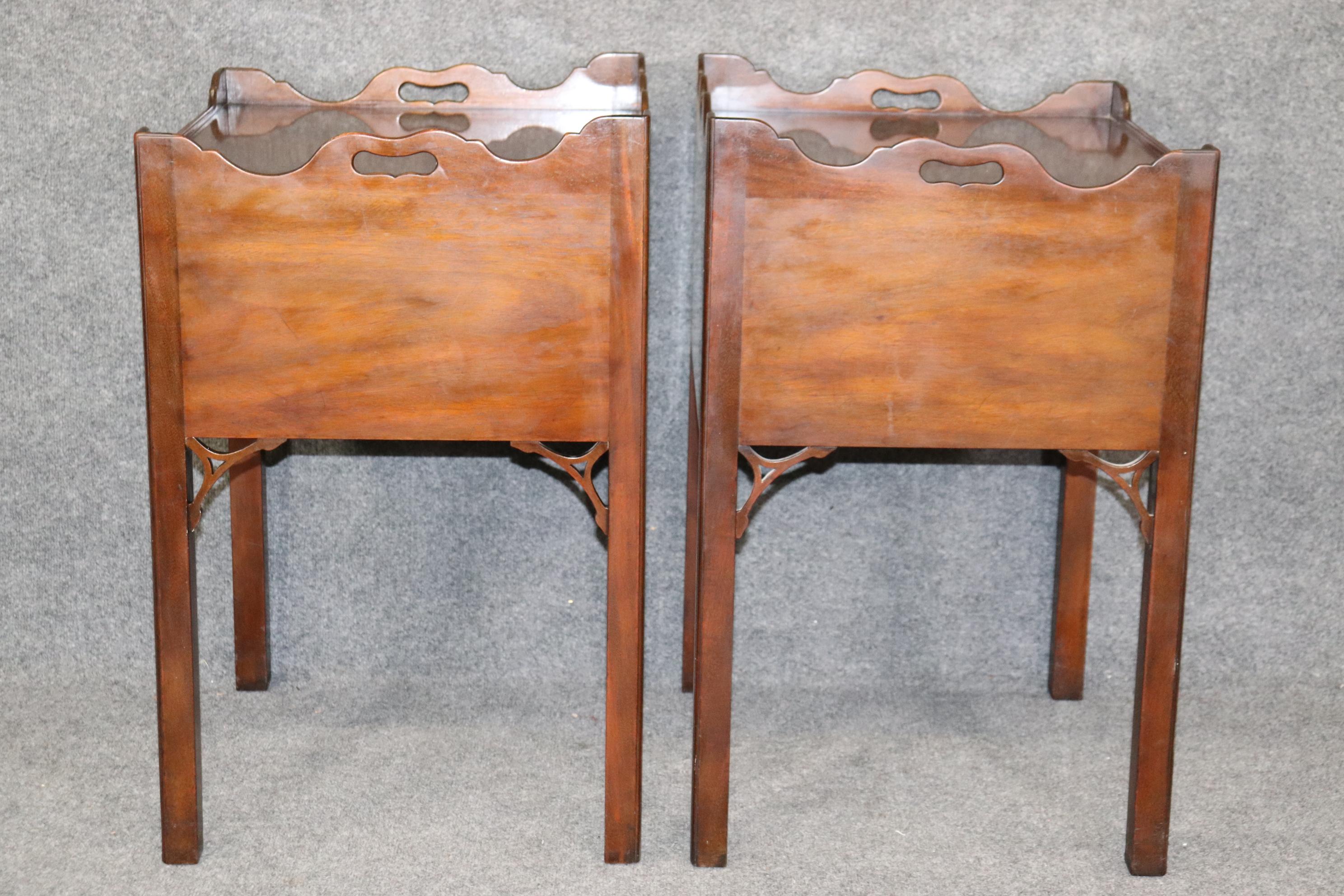 American Pair Colonial Williamsburg Kittinger Chippendale Style Nightstands circa 1960