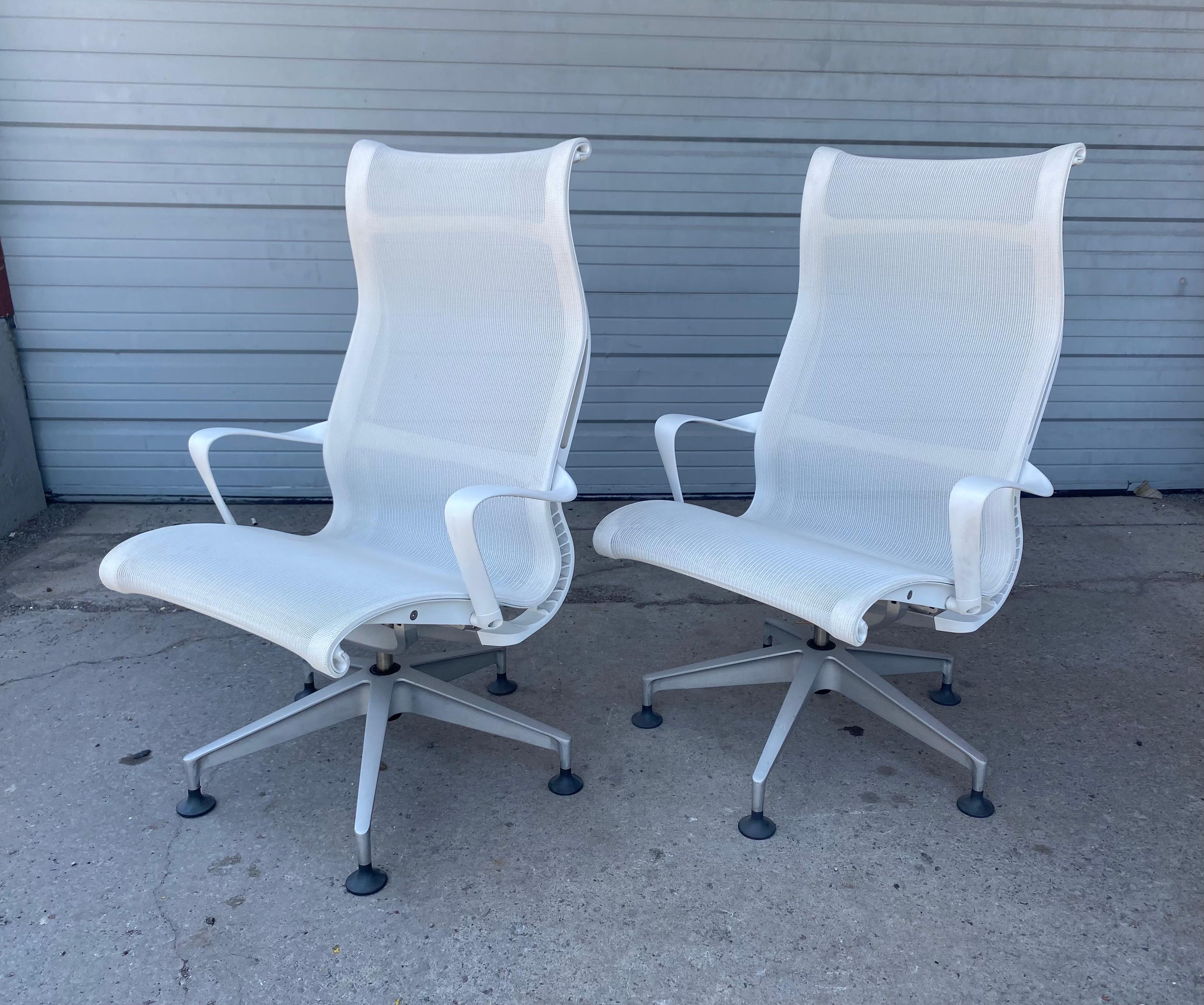 Aluminum Pair of Contemporary Modernist Lounge Chairs 