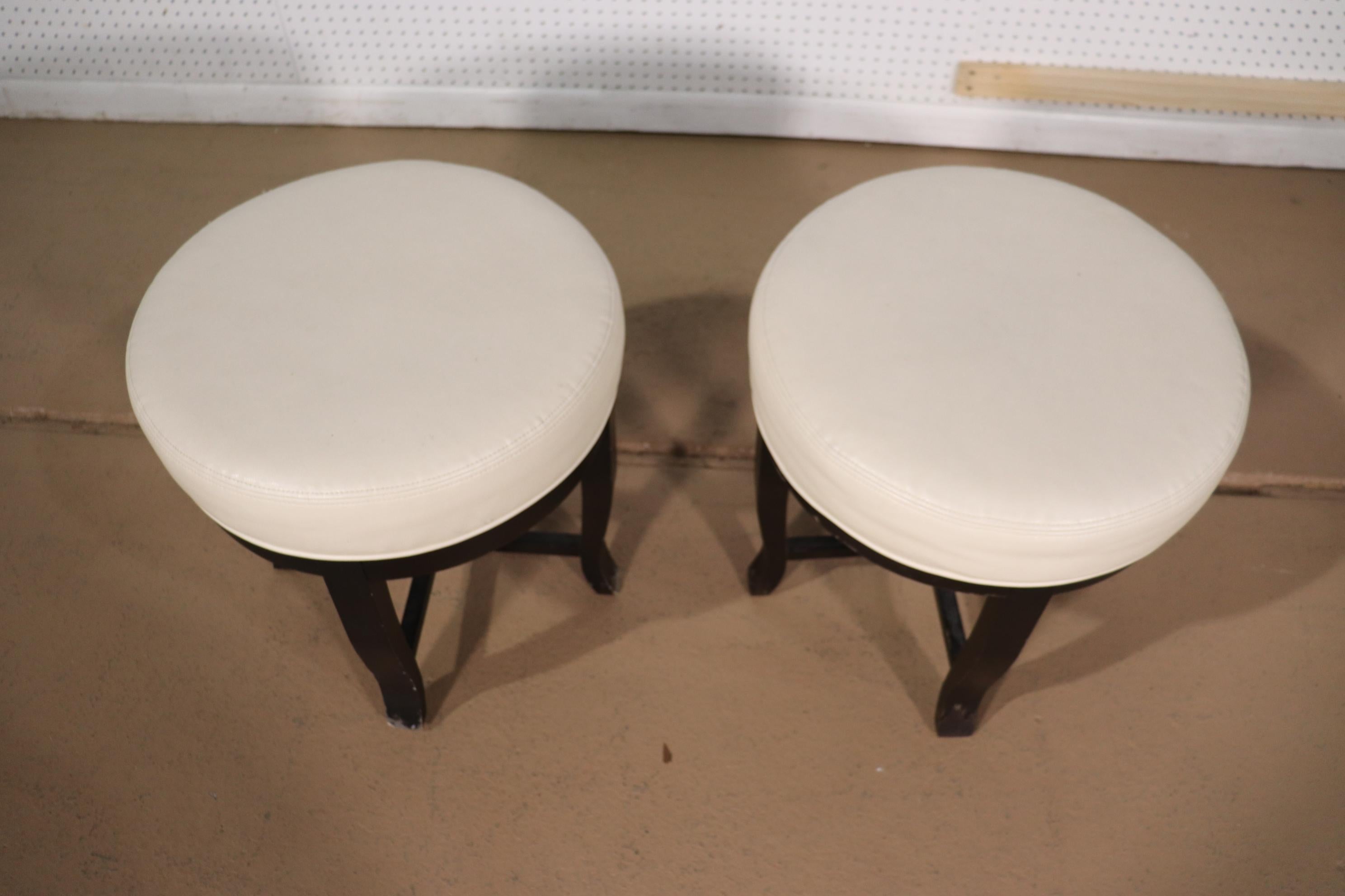 Pair Contemporary White Leather and Ebonized Round Stools In Good Condition In Swedesboro, NJ