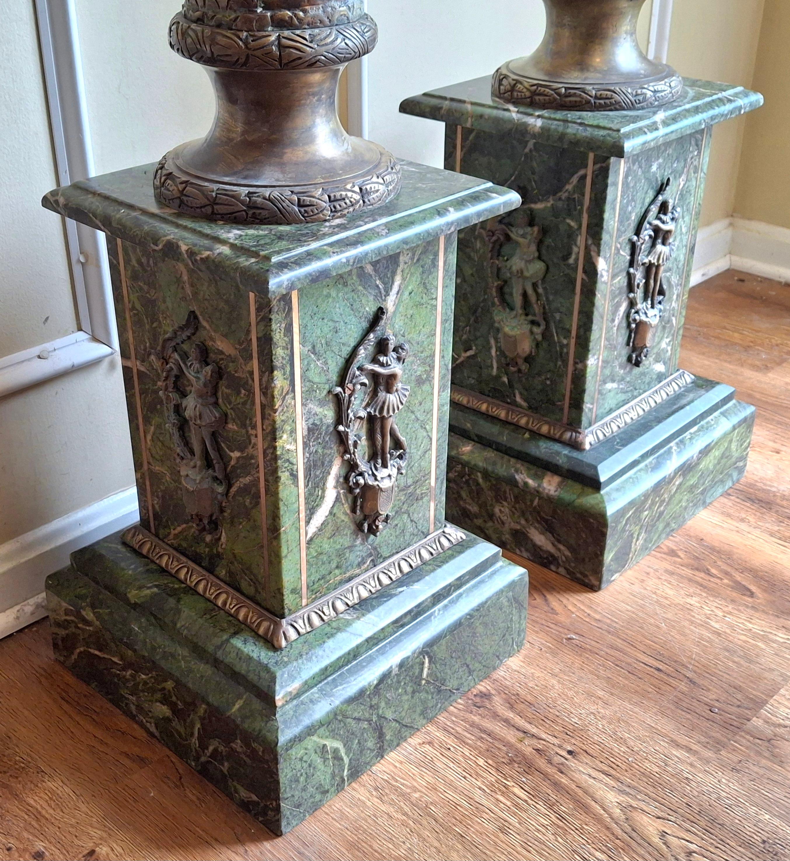Pair Continental Gilt Bronze and Variegated Green Marble Corinthian Pedestals For Sale 5