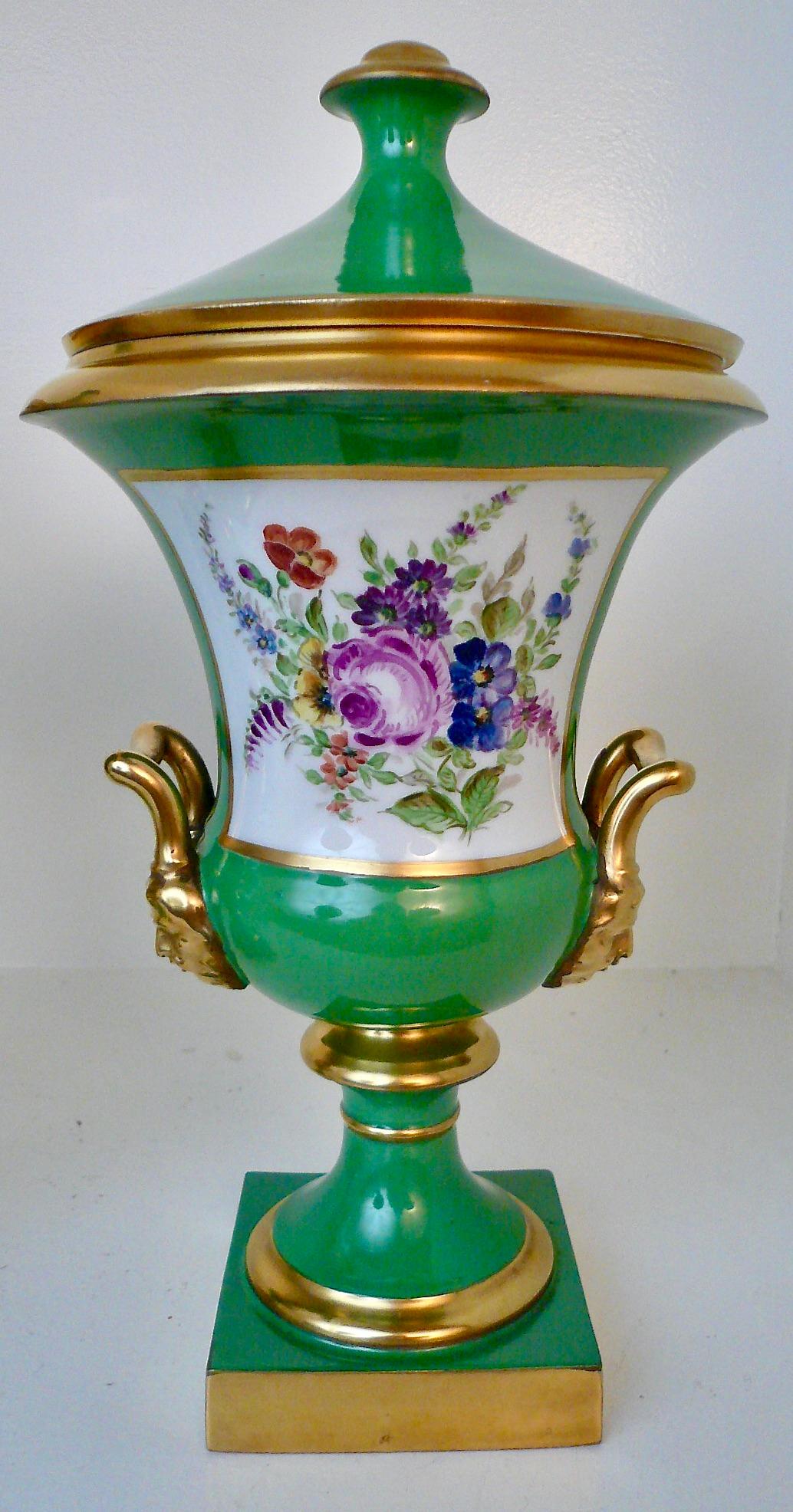Pair Continental Green Porcelain Campana urns with Hunting Scenes and Flowers In Good Condition For Sale In Pittsburgh, PA