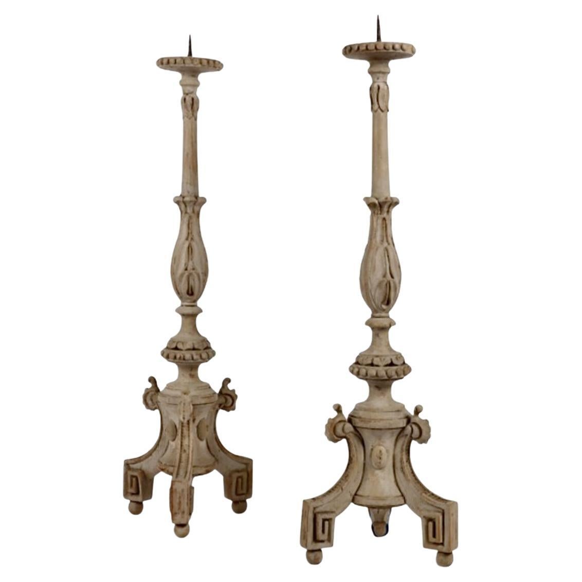 Pareja de bastones de altar neoclásicos continentales c. 1800