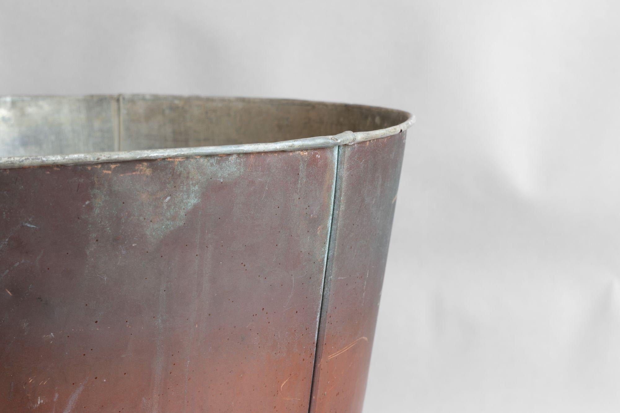 Paar Kupfereimer (Mitte des 20. Jahrhunderts) im Angebot