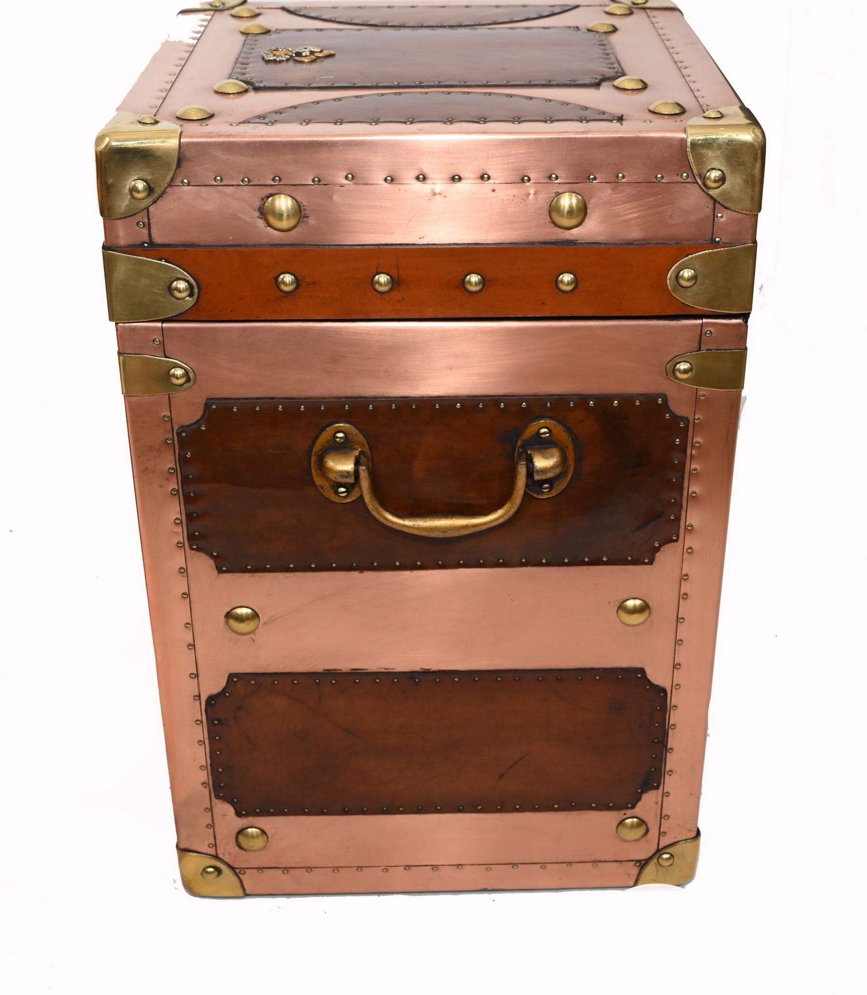 Pair Copper Luggage Chests Steamer Trunk Tables In Good Condition For Sale In Potters Bar, GB
