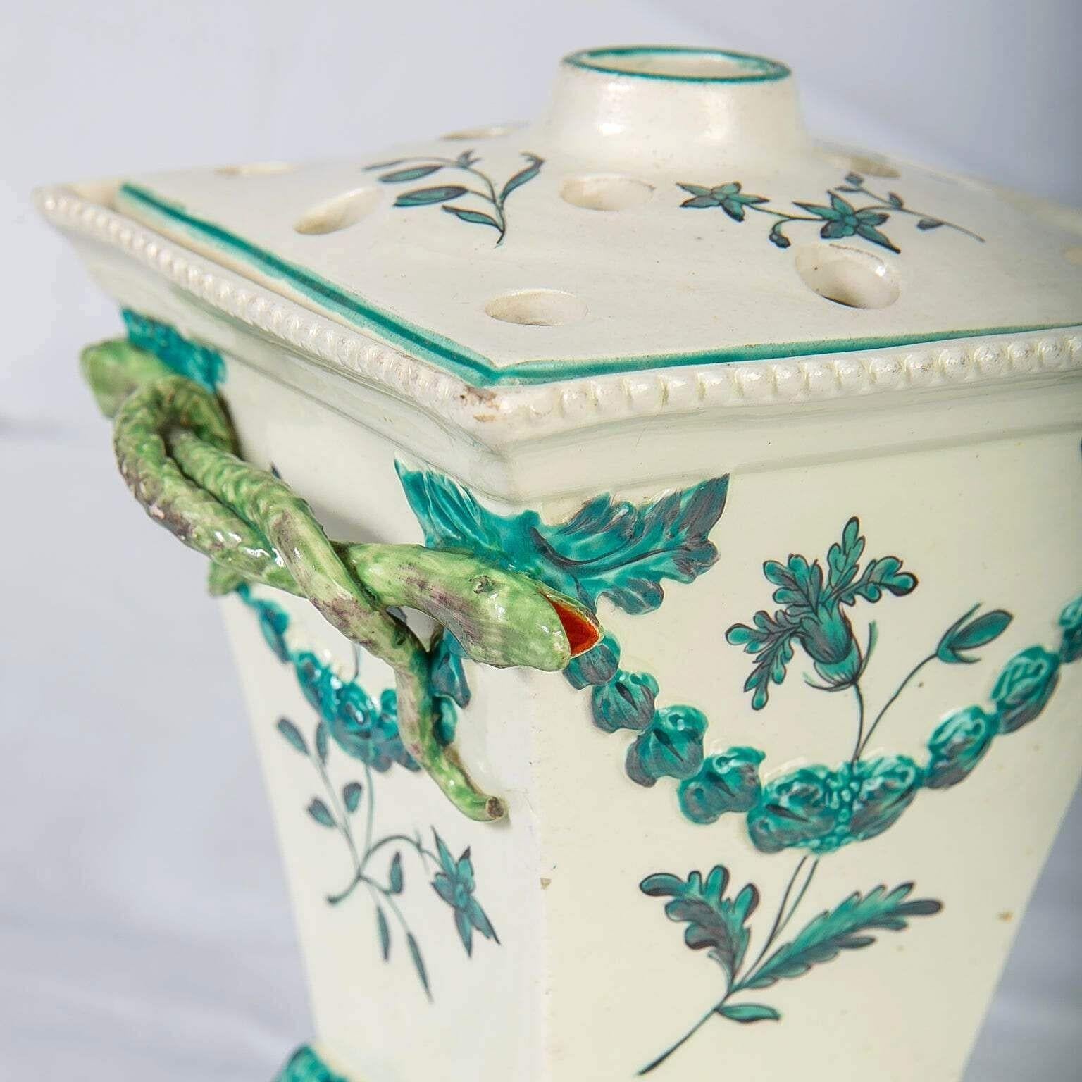 Pair of Antique English Creamware Tulipieres or Flower Vases 18th Century c.1780 For Sale 3