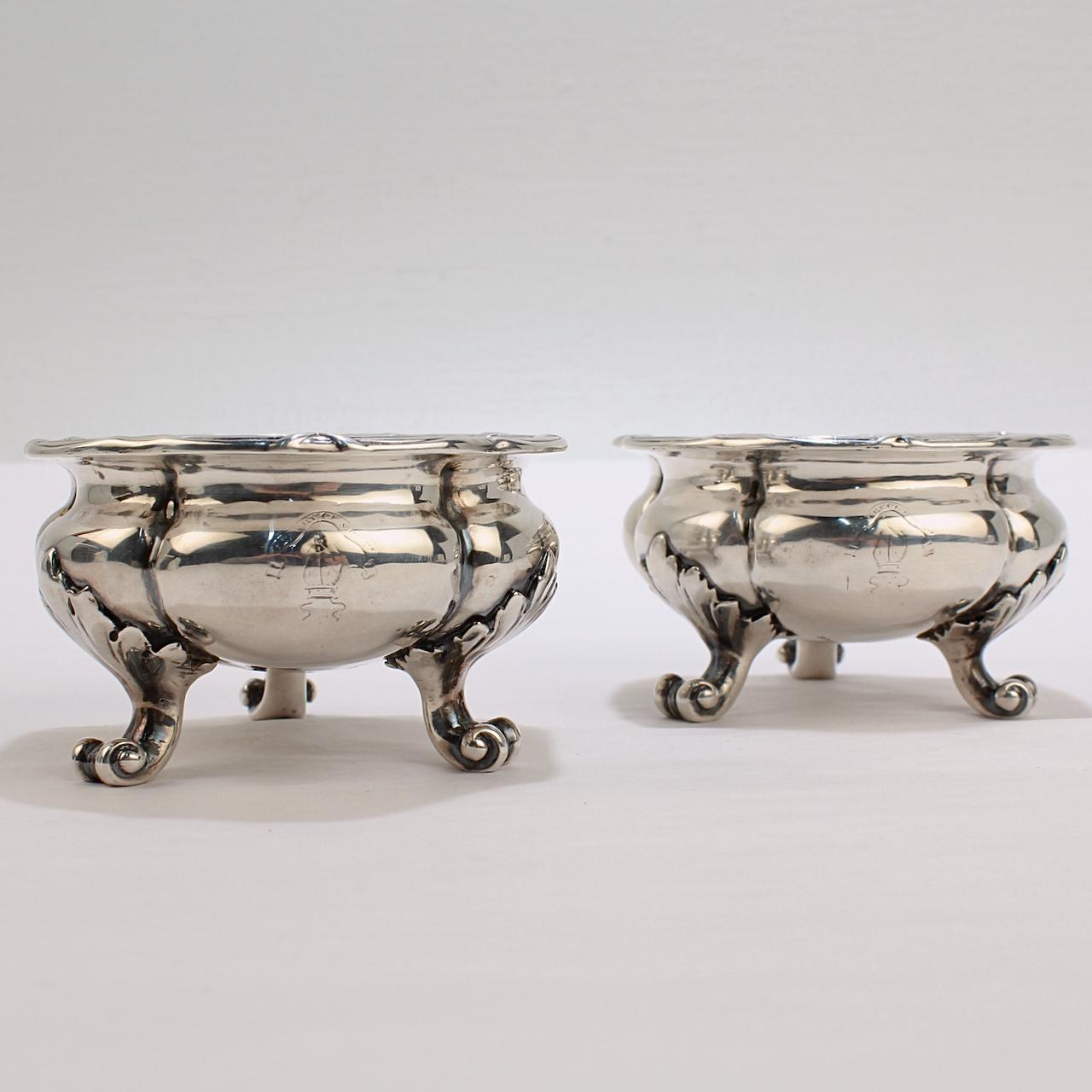 A very fine pair of Victorian sterling silver salt cellars.

By Hunt & Roskell - the successors to Storr, Mortimer, and Hunt.

With scrolled feet, lobed bodies, and a ribbed rim.

Simply a very well smithed pair of salt cellars by important