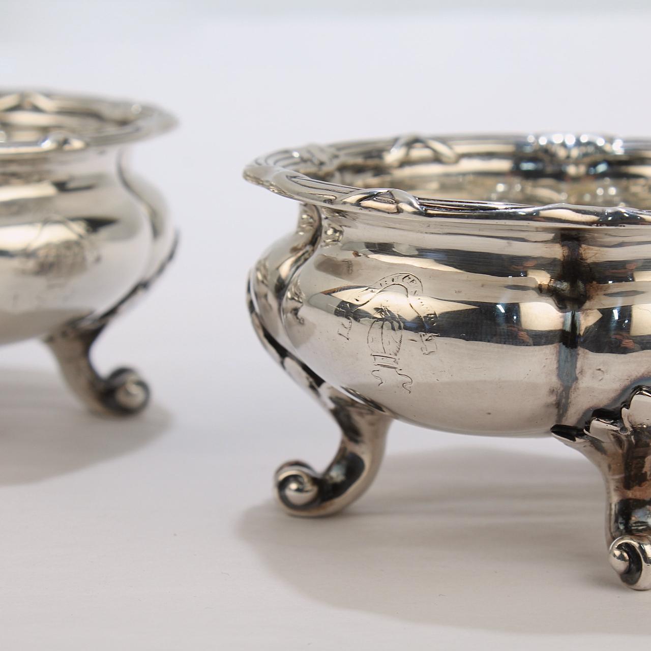 Women's or Men's Pair of Crested English Victorian Sterling Silver Salt Cellars by Hunt & Roskell For Sale