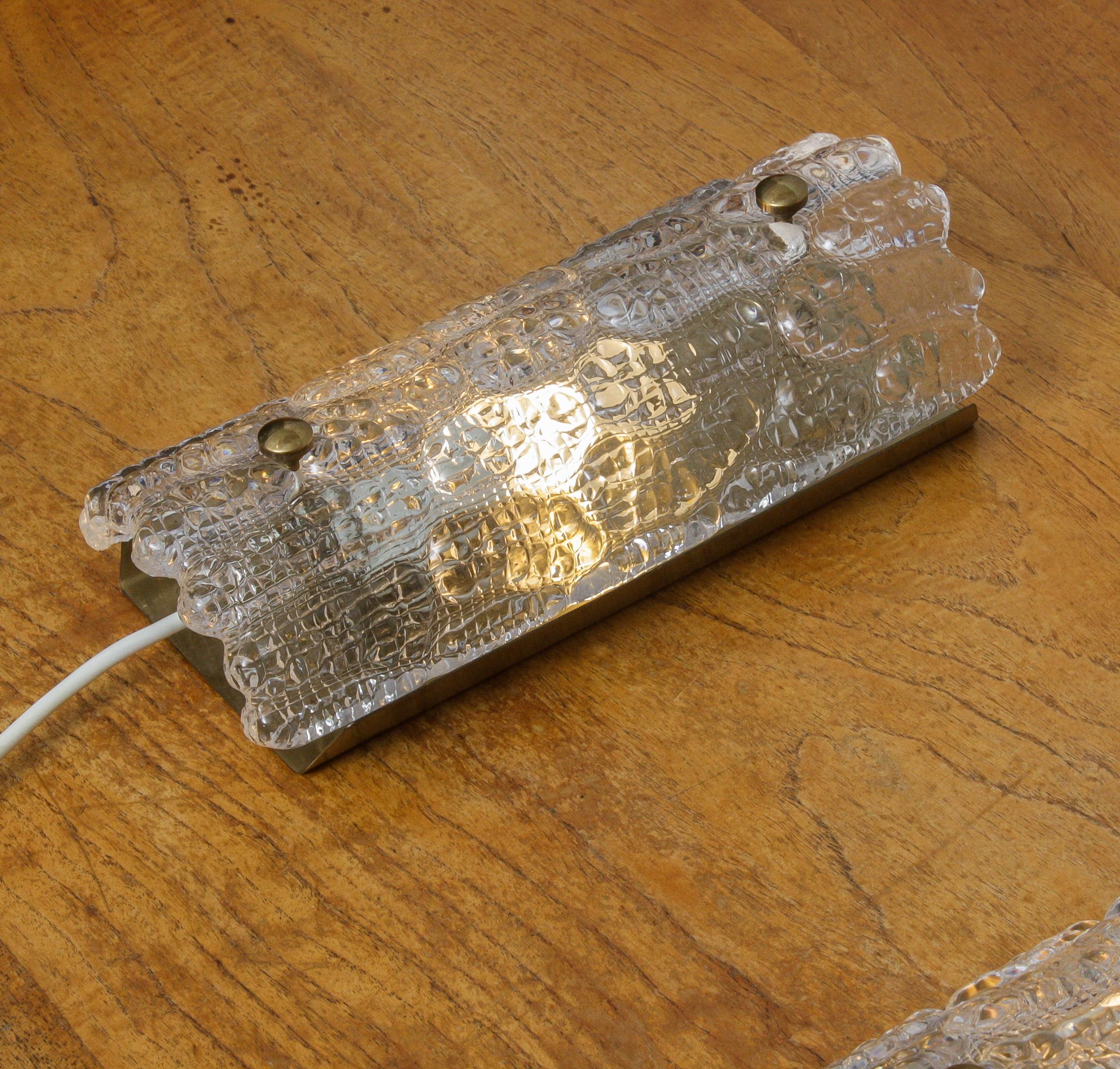 Suédois Paire de lampes murales en cristal de Carl Fagerlund pour Orrefors. Suède, années 1960 en vente