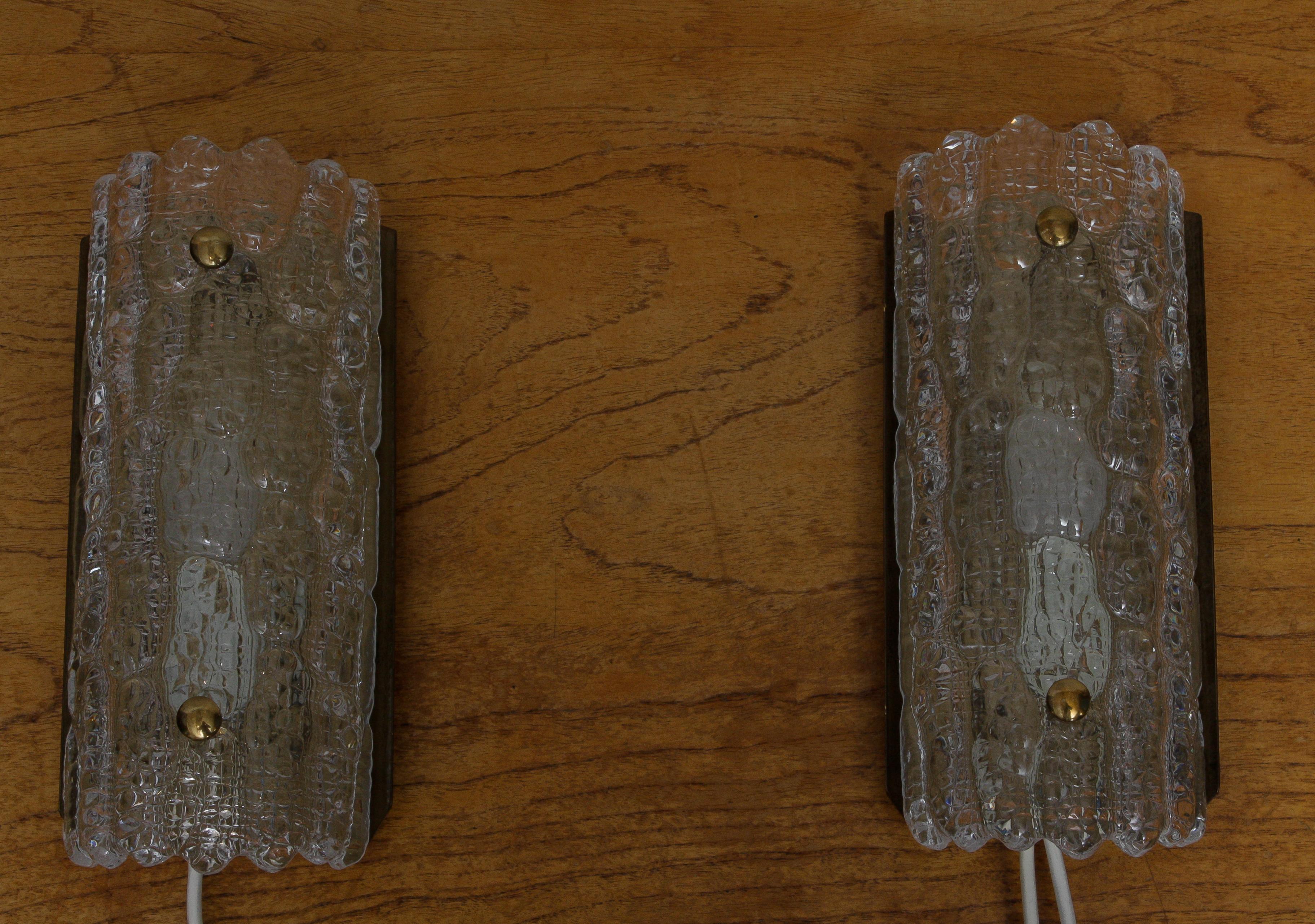 Paire de lampes murales en cristal de Carl Fagerlund pour Orrefors. Suède, années 1960 en vente 1