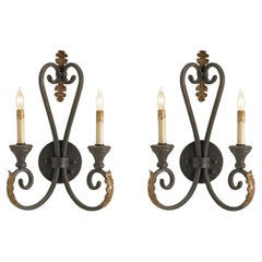 Pareja de candelabros clásicos de Orleans Curry And Company